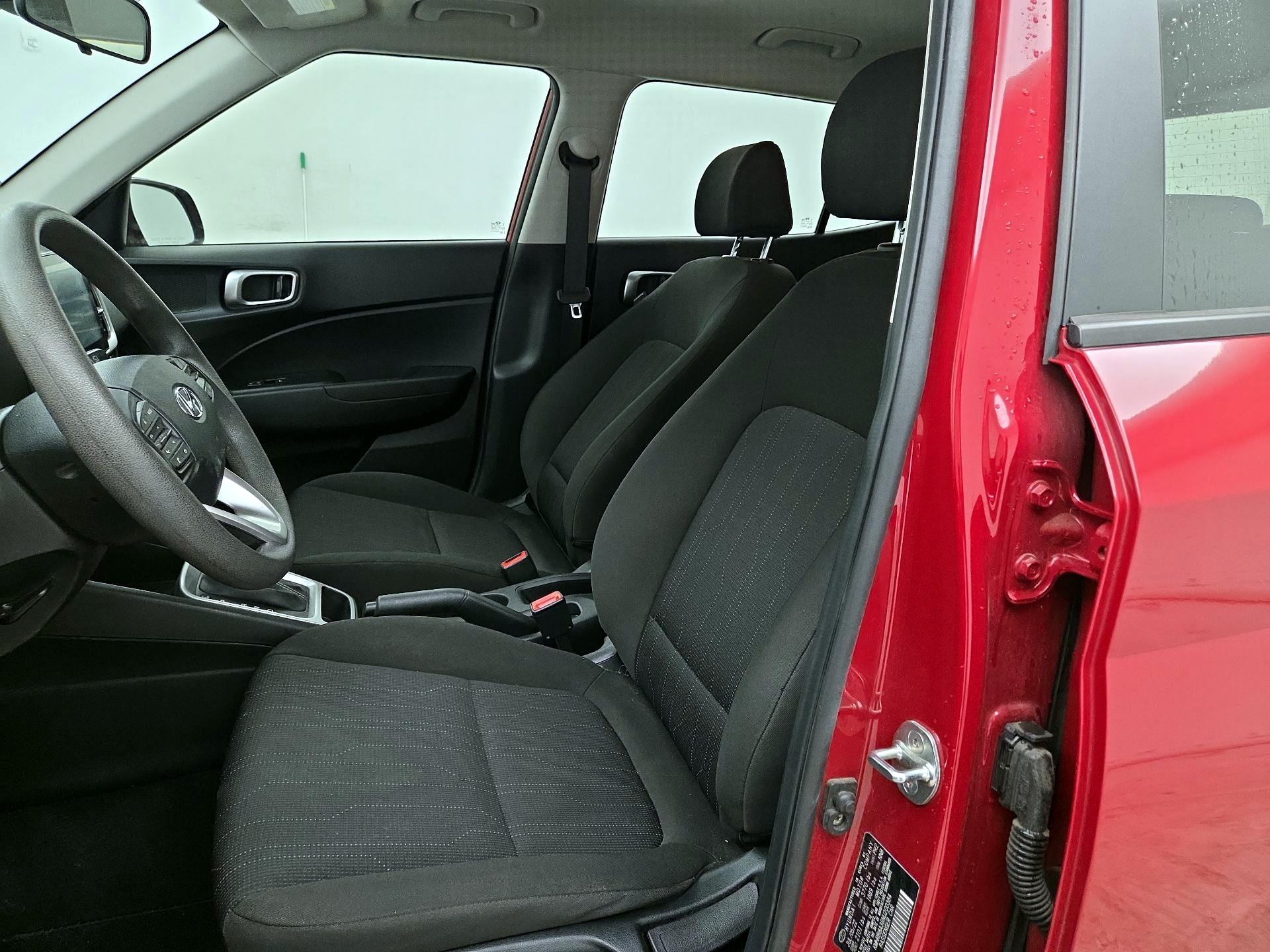 Thumbnail: 2022 Hyundai Venue - 11