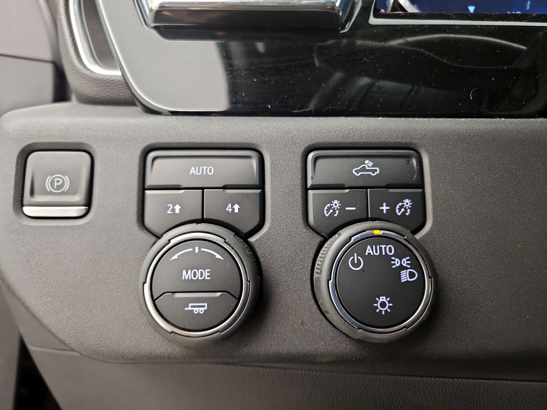 Thumbnail: 2023 Chevrolet Silverado 1500 - 13