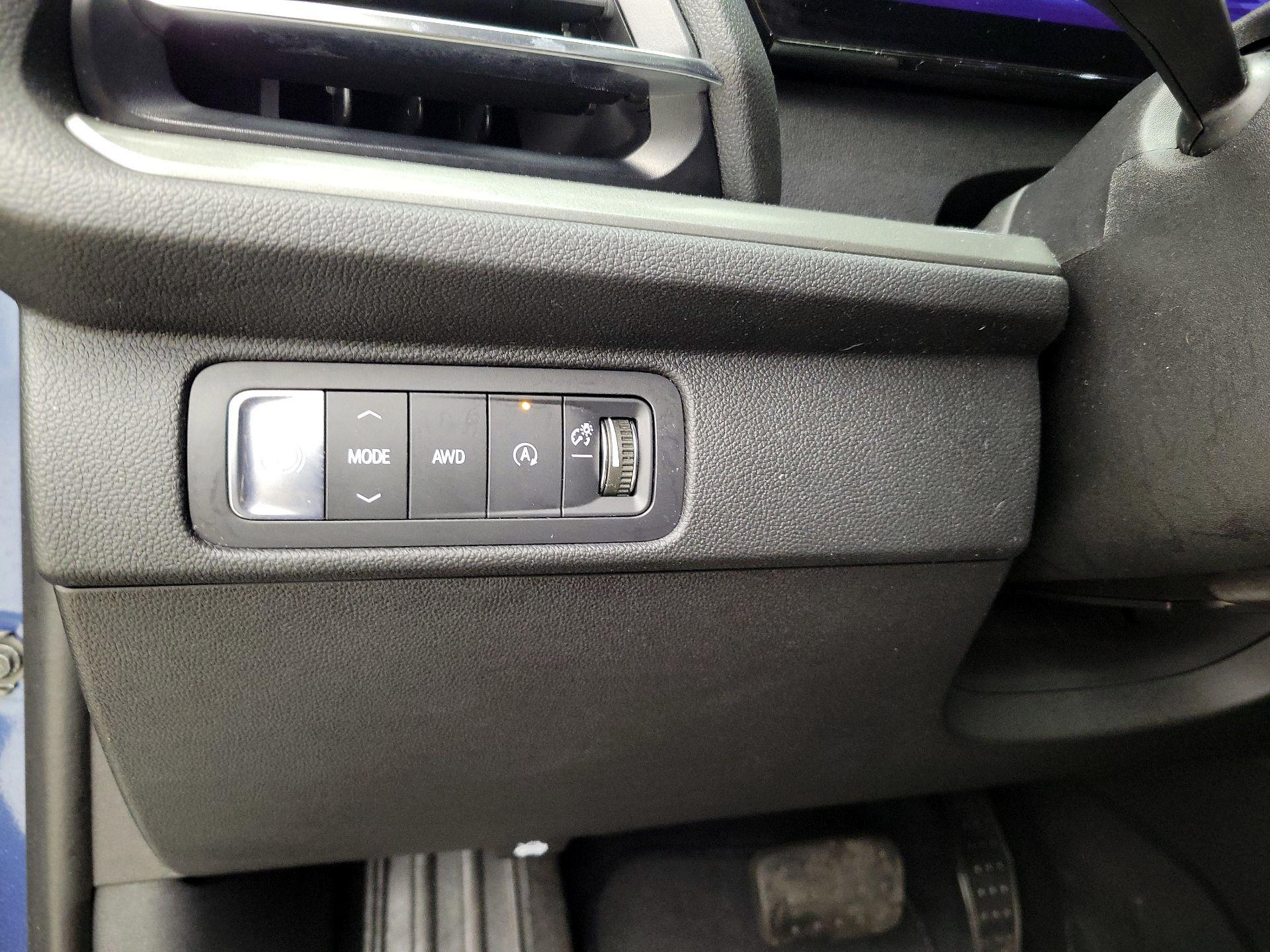 Thumbnail: 2024 Chevrolet Traverse - 13