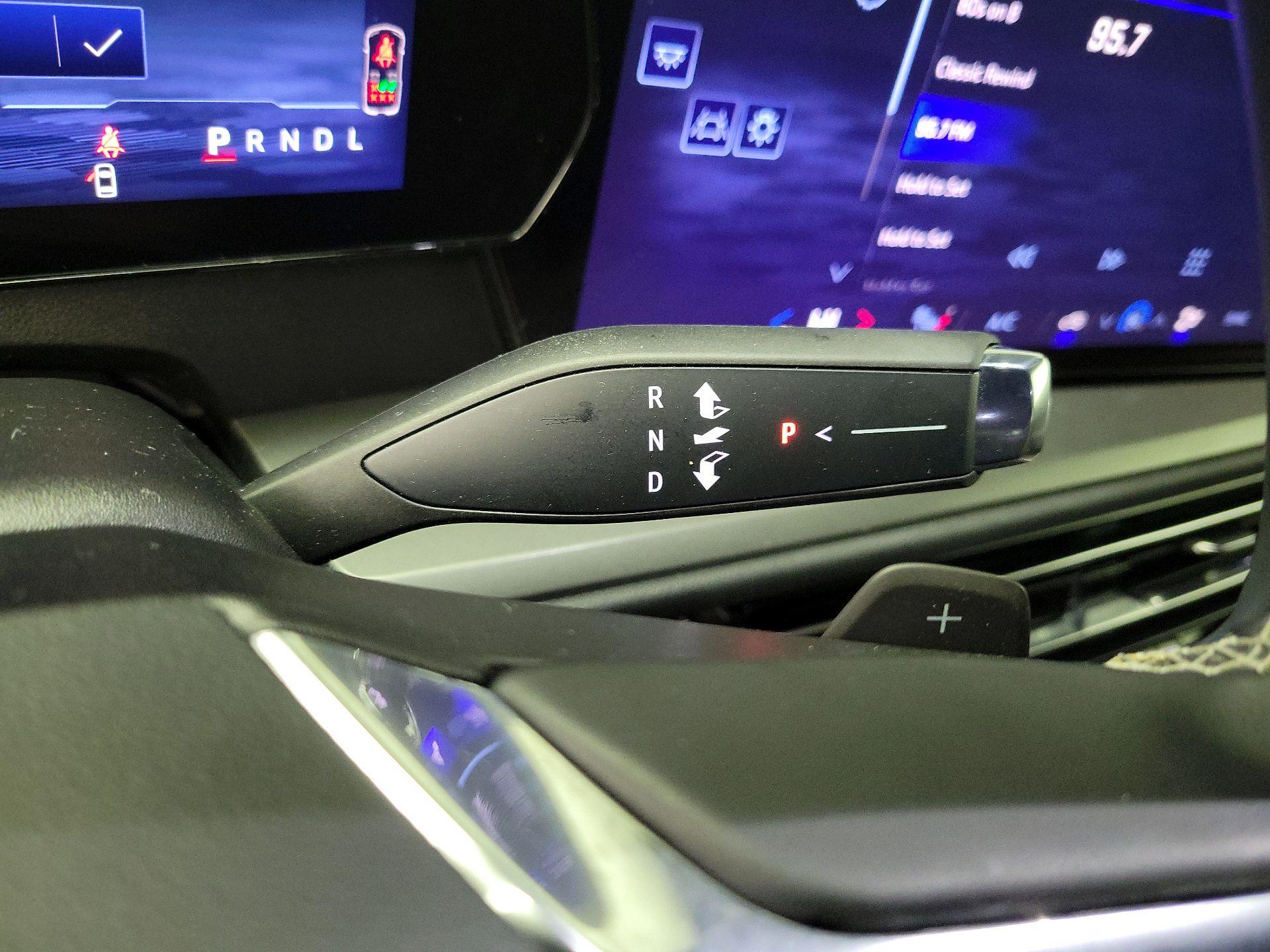 Thumbnail: 2024 Chevrolet Traverse - 18