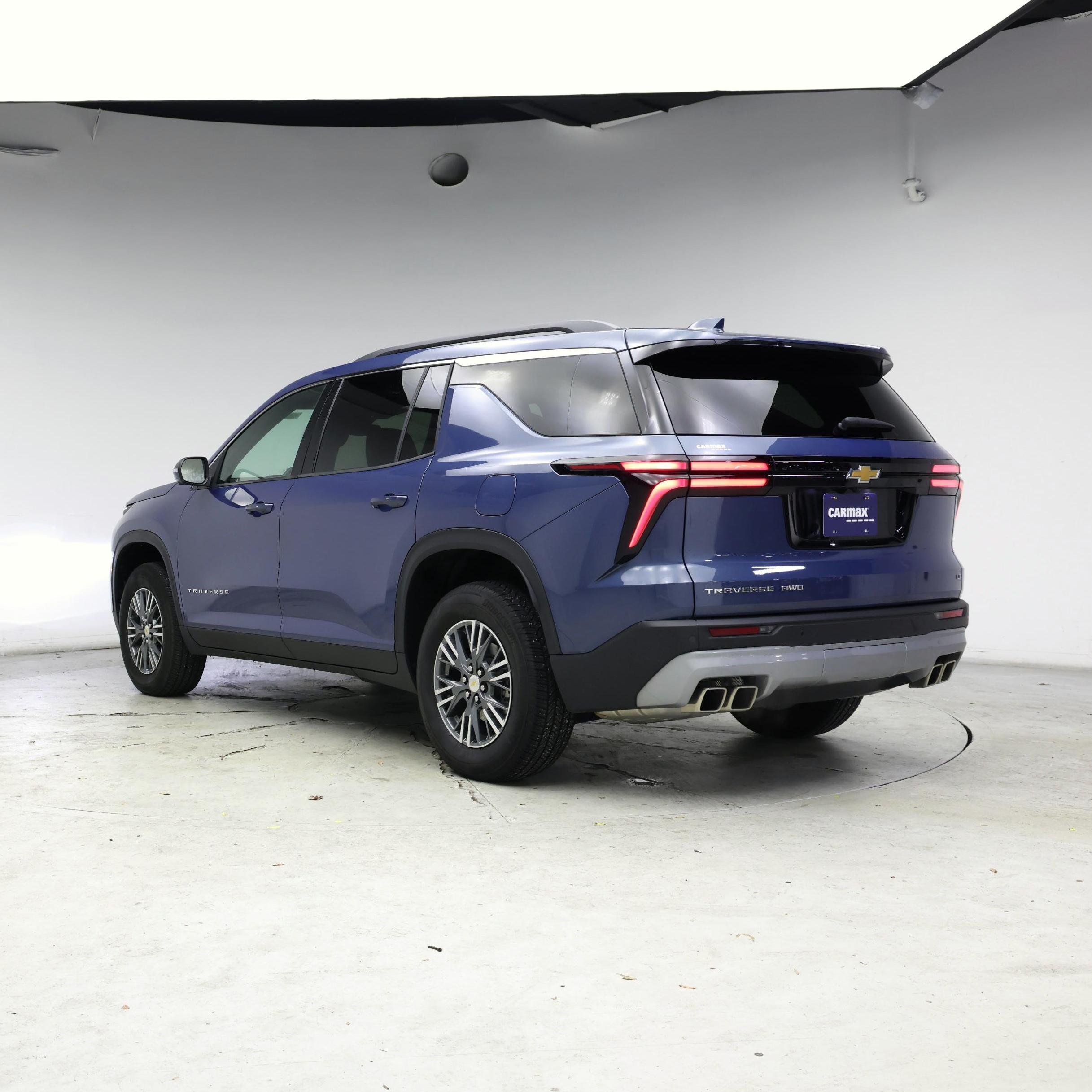 Thumbnail: 2024 Chevrolet Traverse - 2