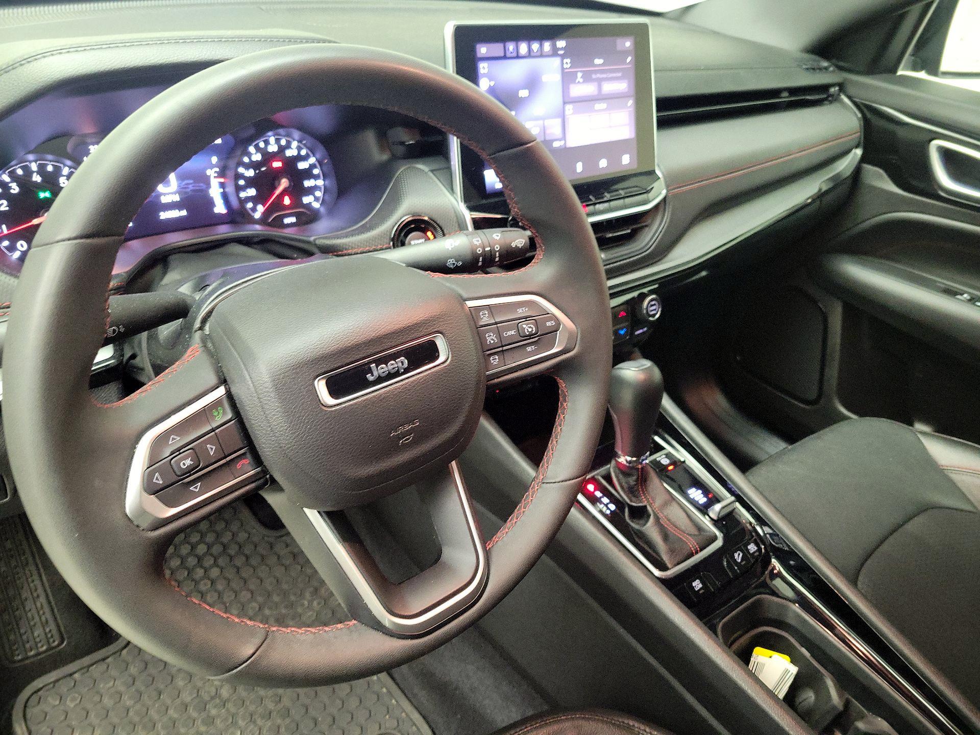 Thumbnail: 2024 Jeep Compass - 9