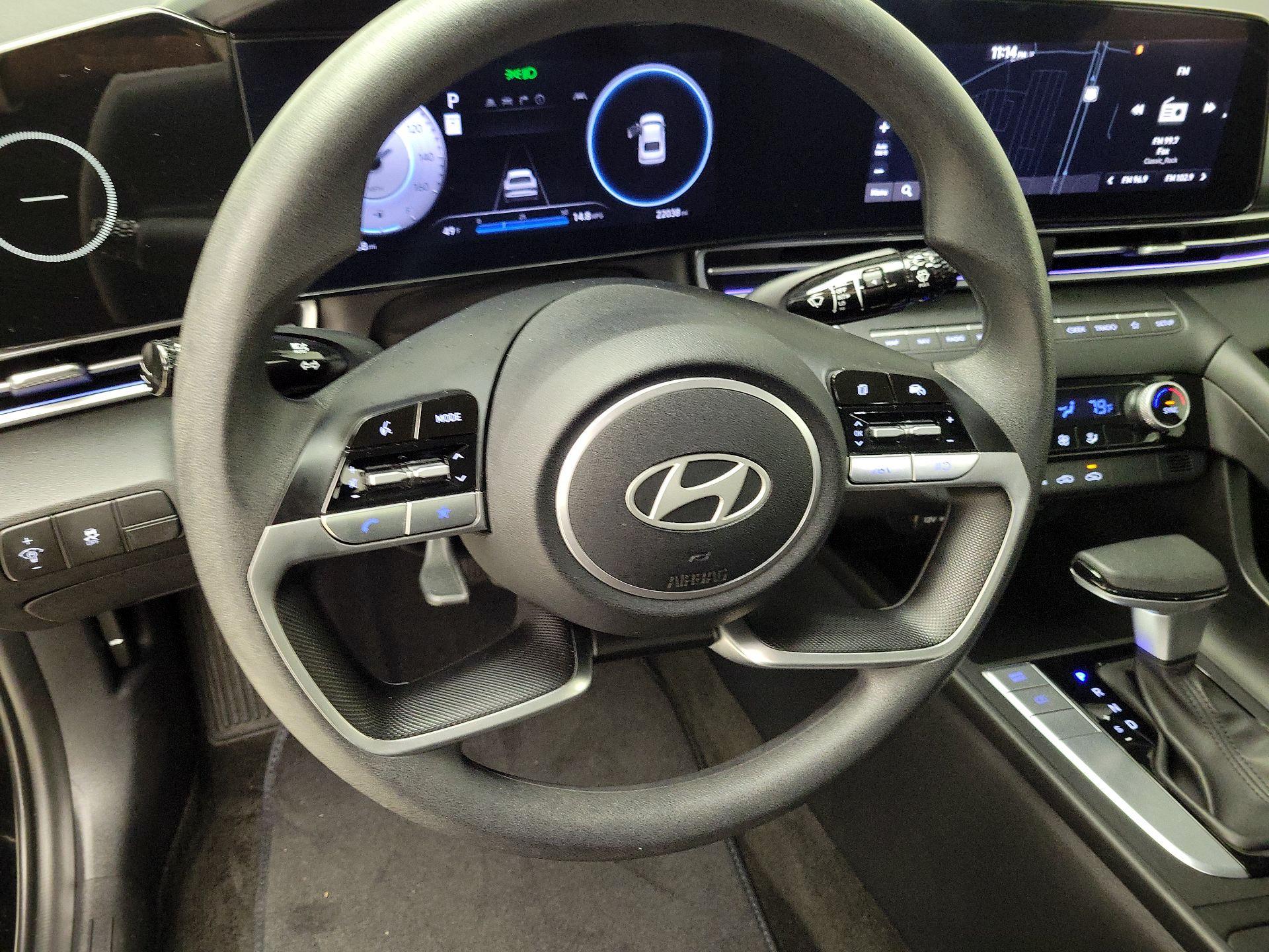 Thumbnail: 2024 Hyundai Elantra - 10