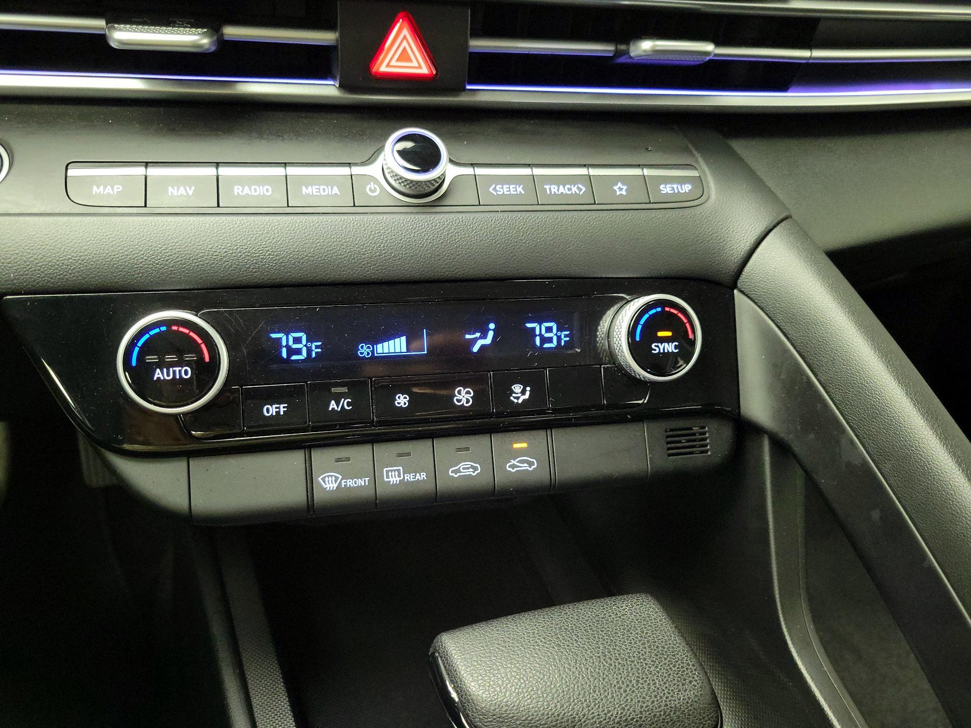 Thumbnail: 2024 Hyundai Elantra - 16