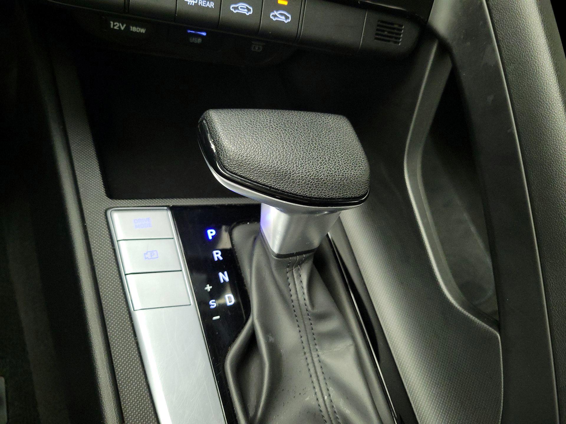 Thumbnail: 2024 Hyundai Elantra - 17