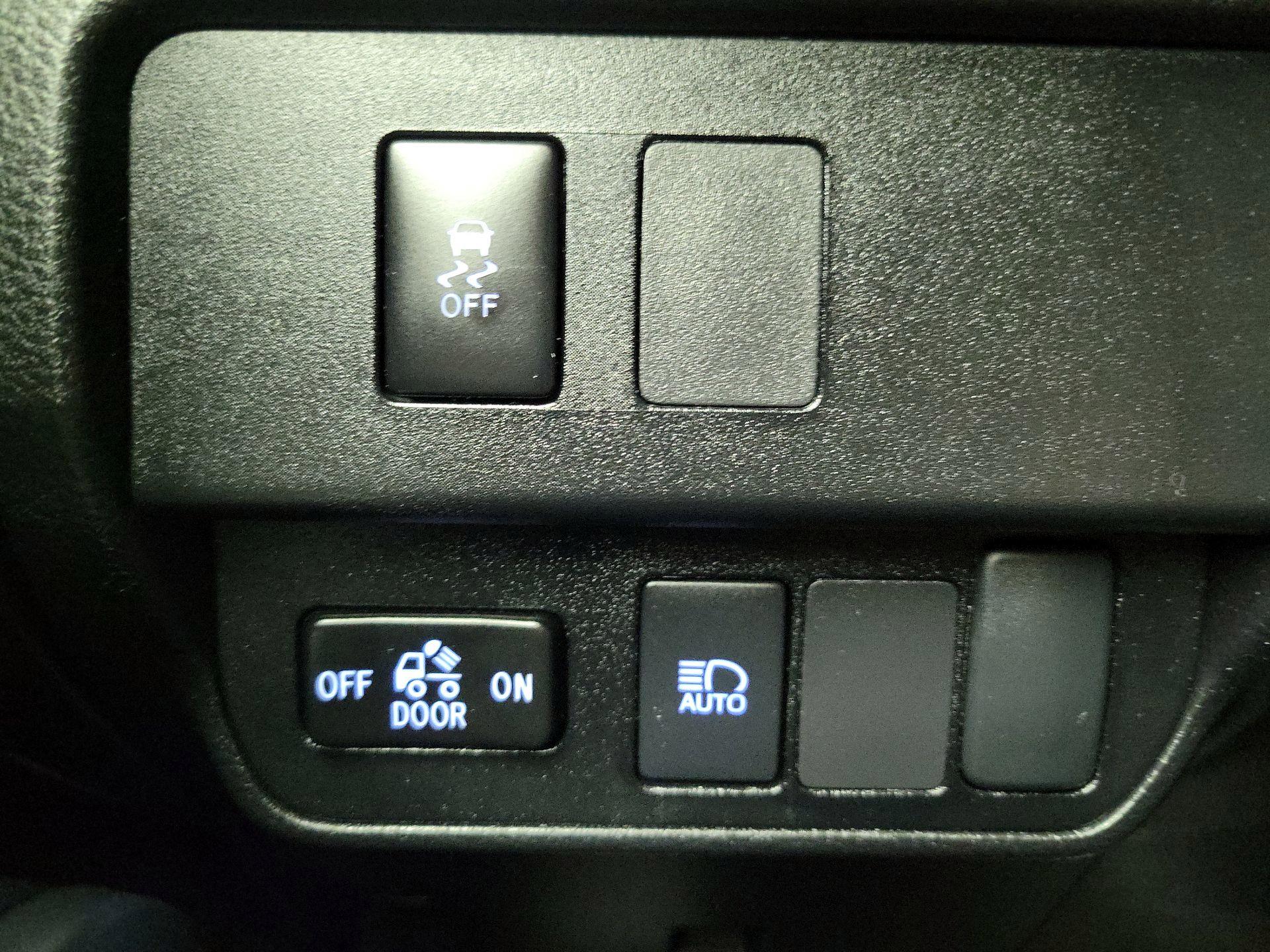 Thumbnail: 2023 Toyota Tacoma - 13