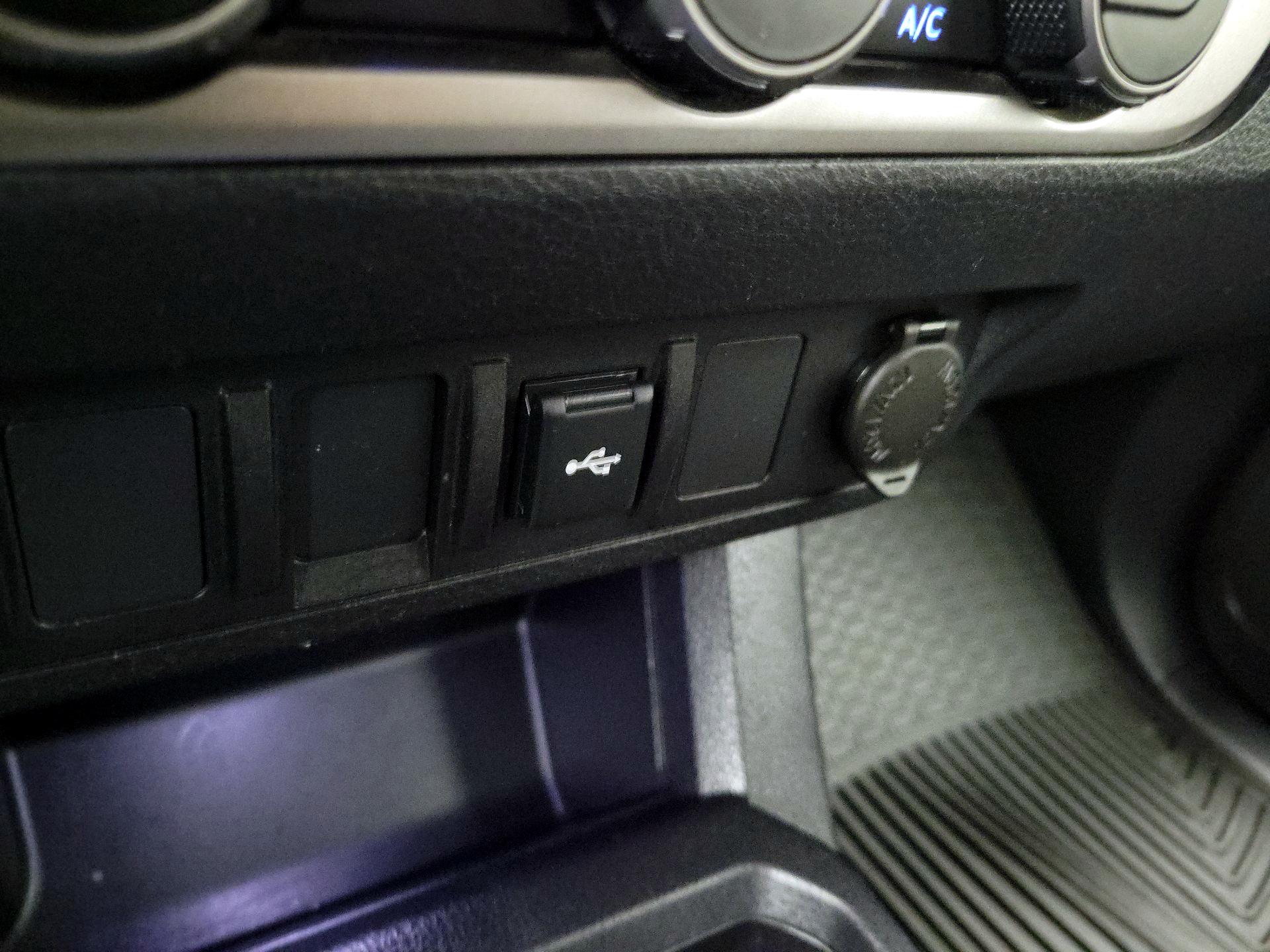 Thumbnail: 2023 Toyota Tacoma - 18