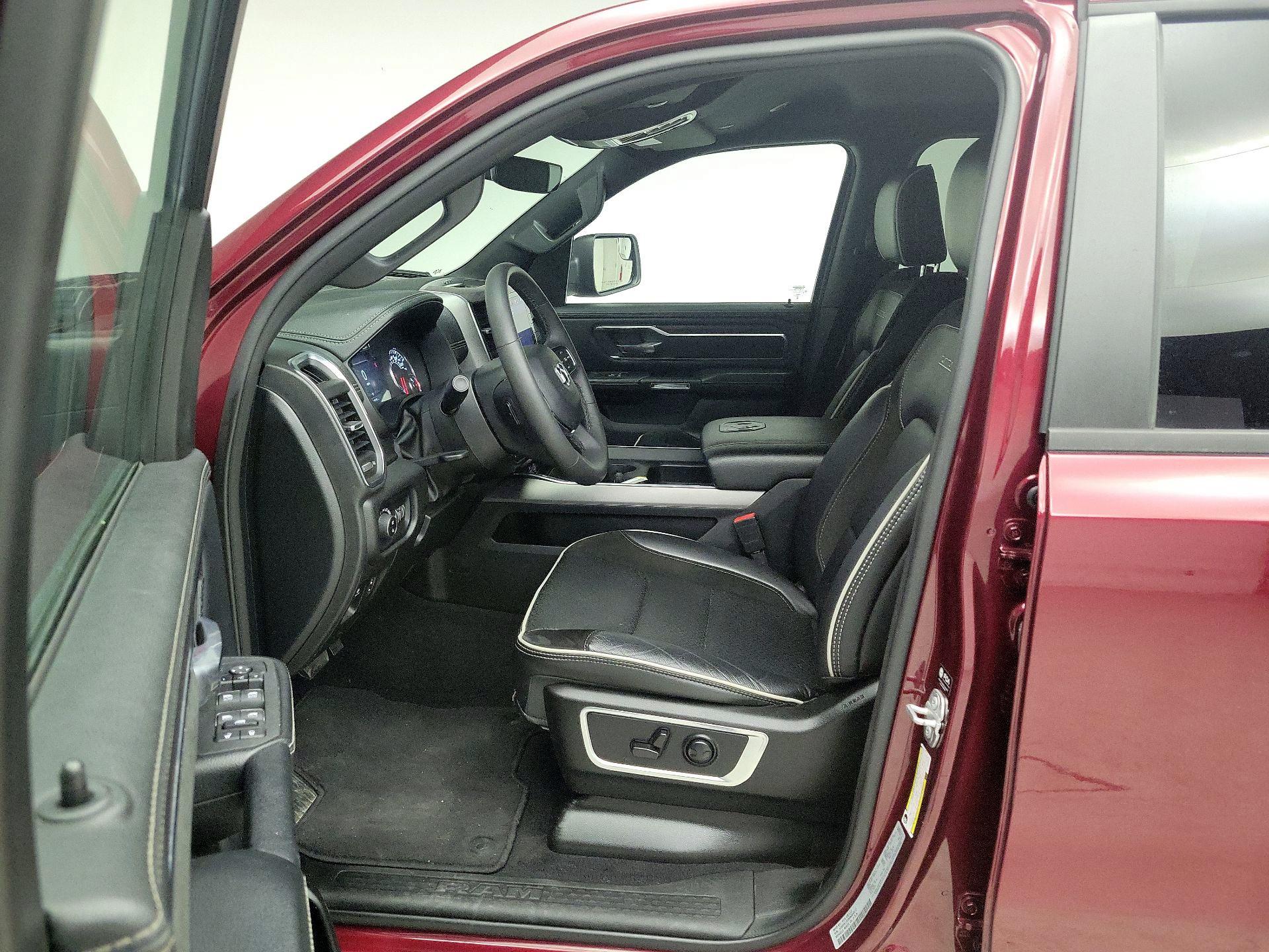 Thumbnail: 2025 RAM 1500 - 11