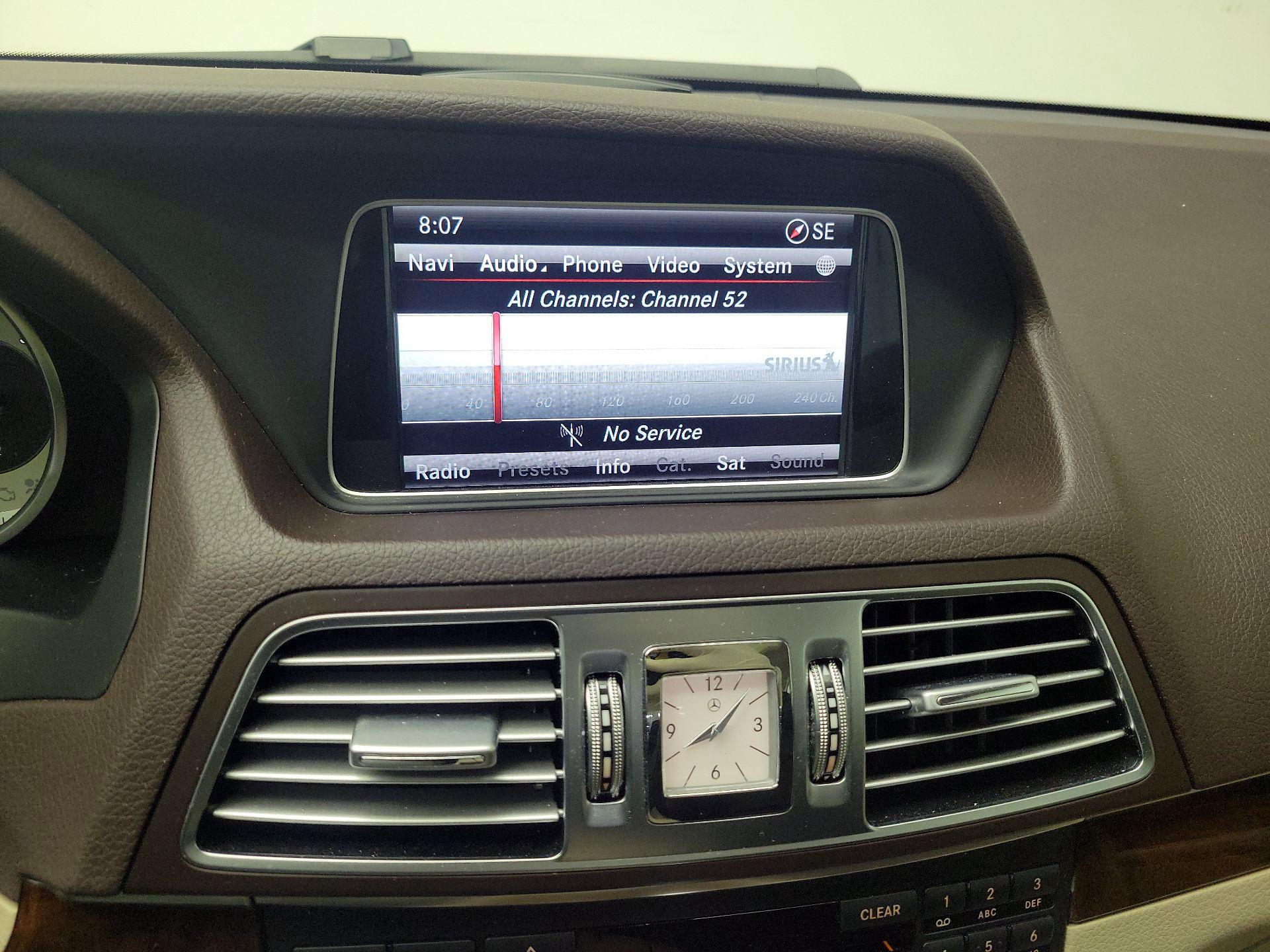 Thumbnail: 2015 Mercedes-Benz E-Class - 15