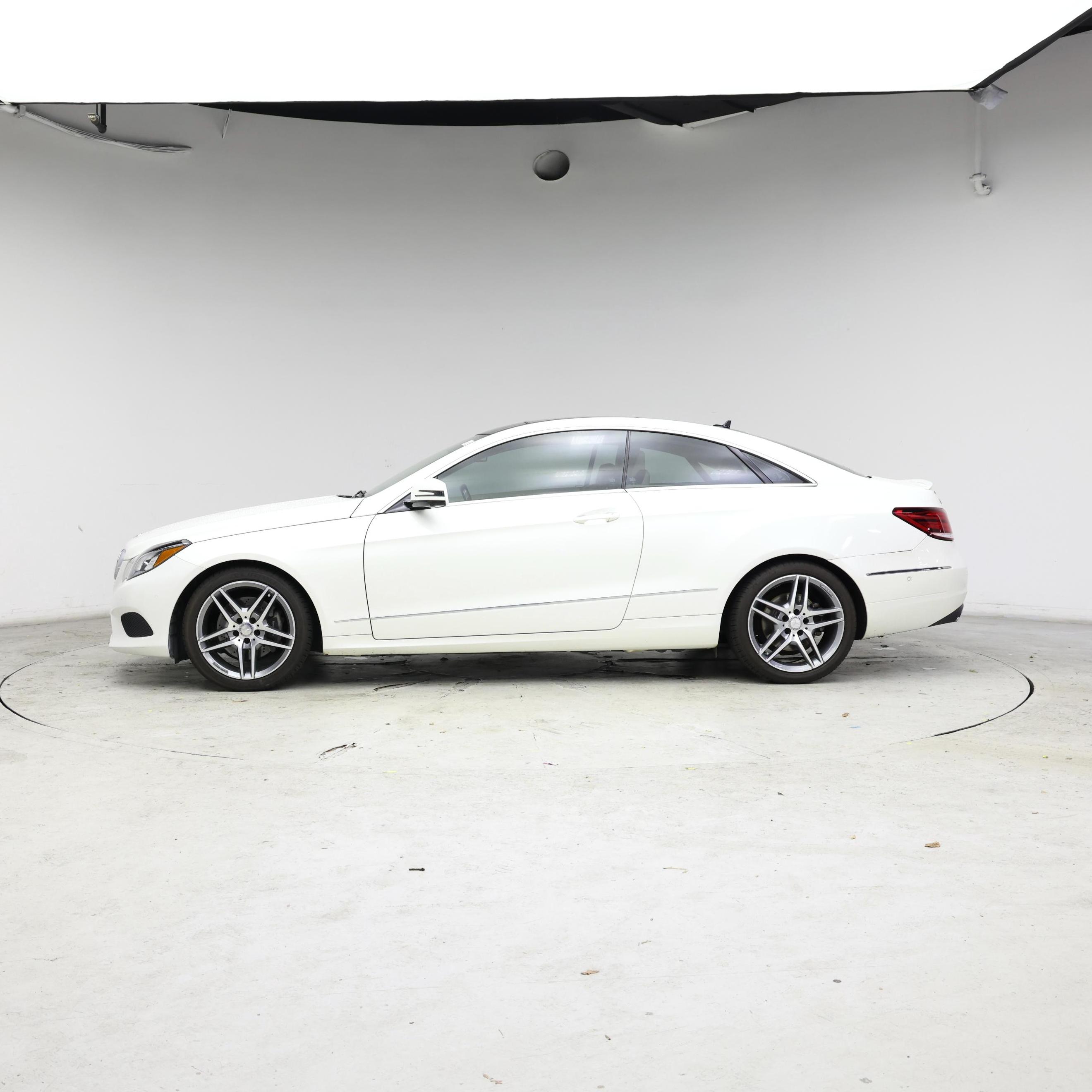 Thumbnail: 2015 Mercedes-Benz E-Class - 3