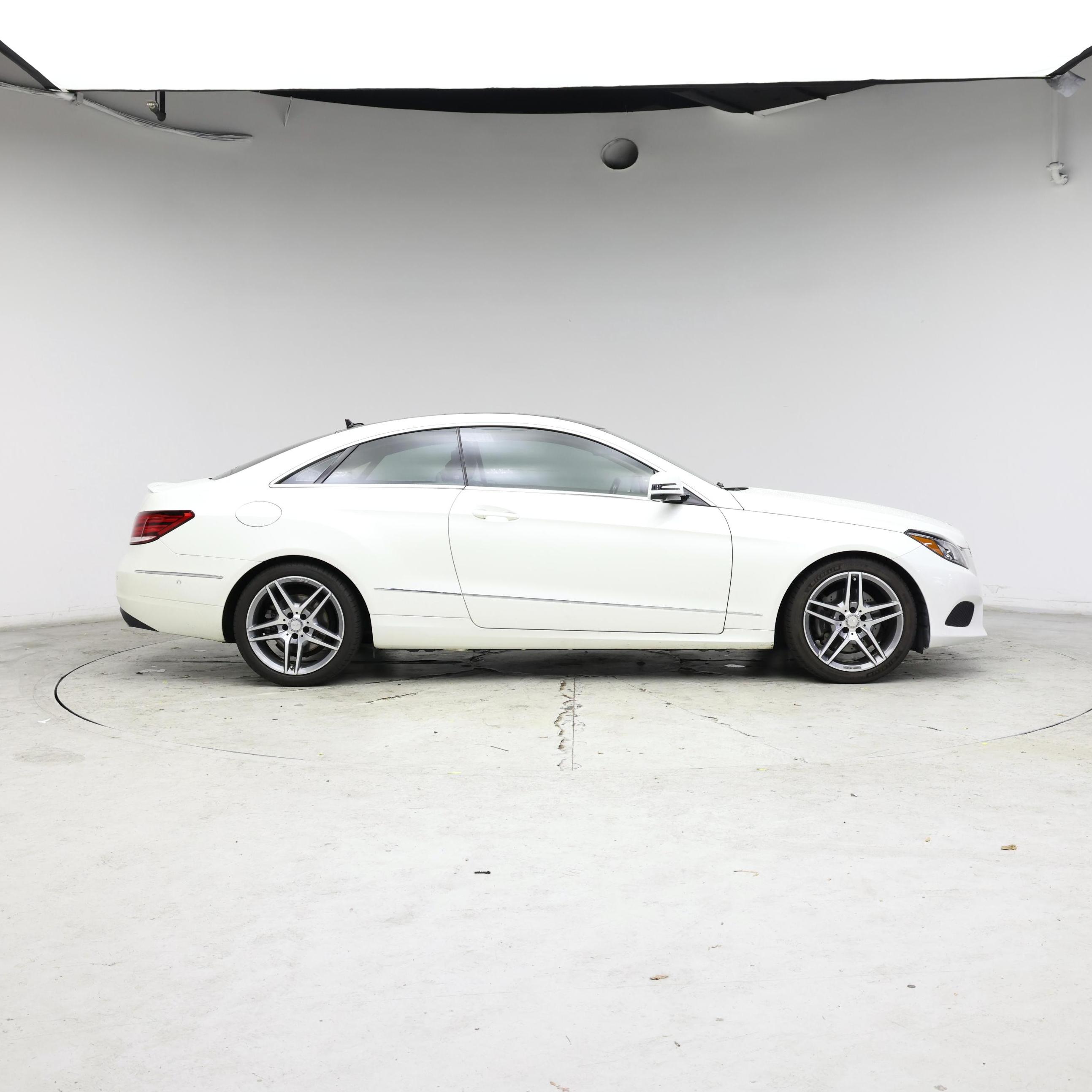 Thumbnail: 2015 Mercedes-Benz E-Class - 7