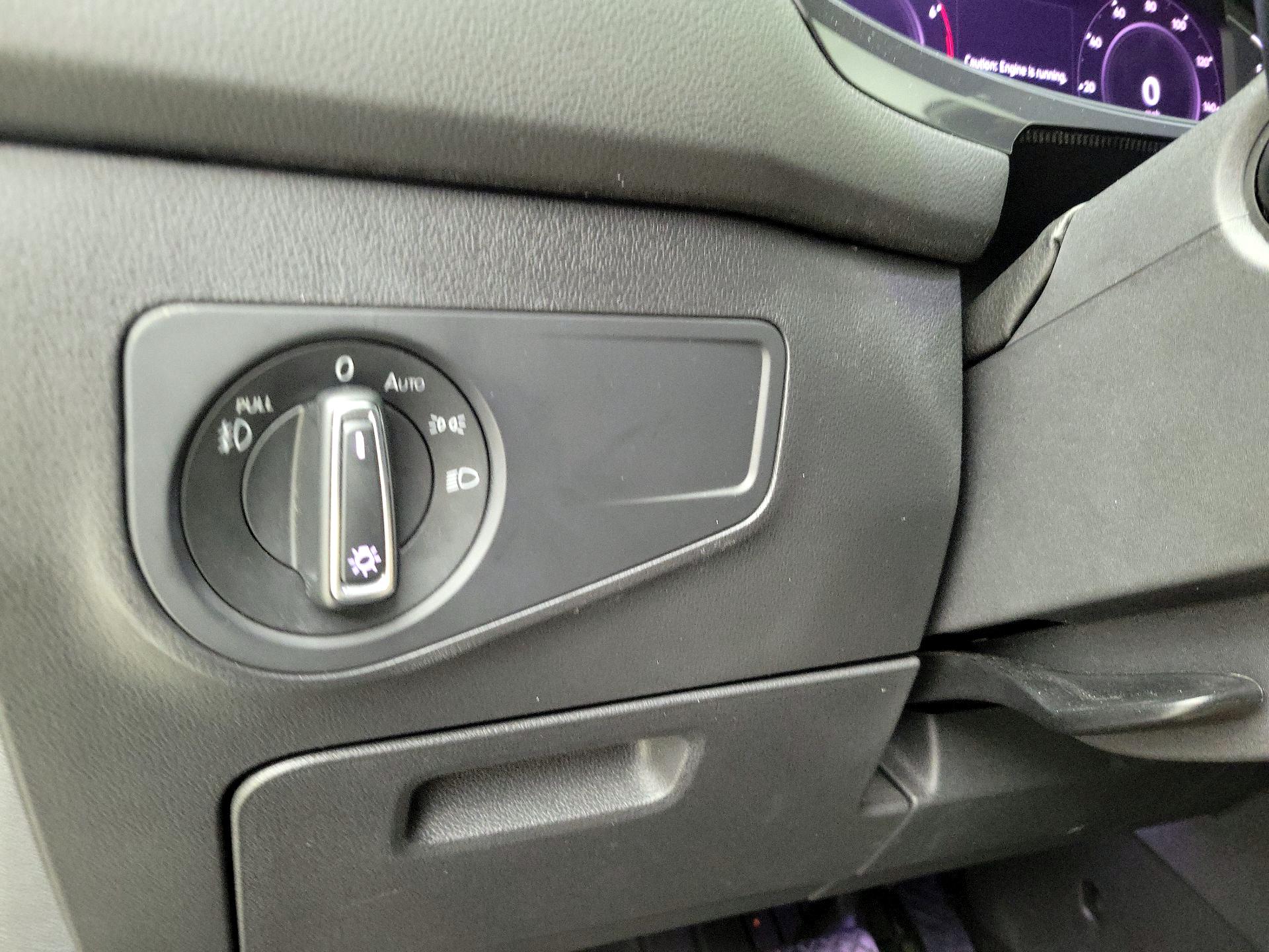 Thumbnail: 2020 Volkswagen Tiguan - 13