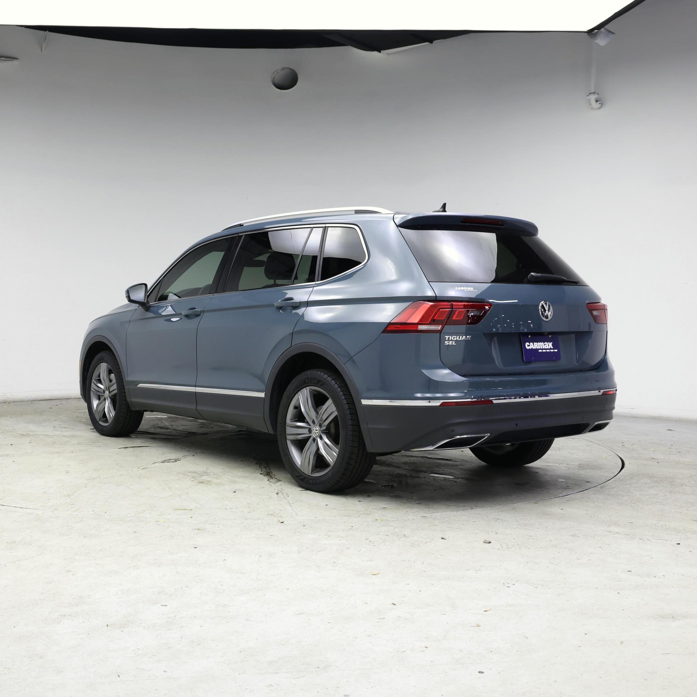 Thumbnail: 2020 Volkswagen Tiguan - 2