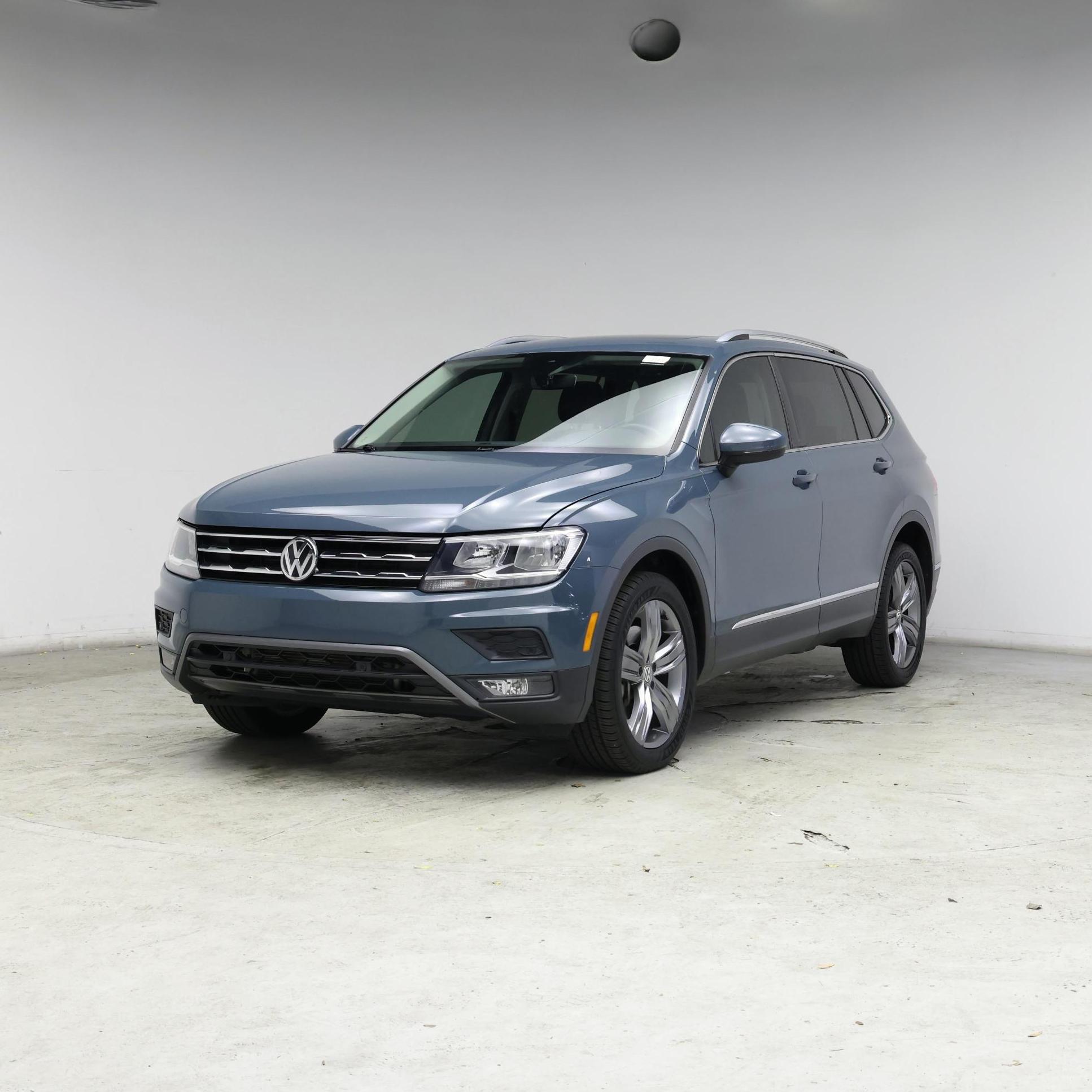 Thumbnail: 2020 Volkswagen Tiguan - 4