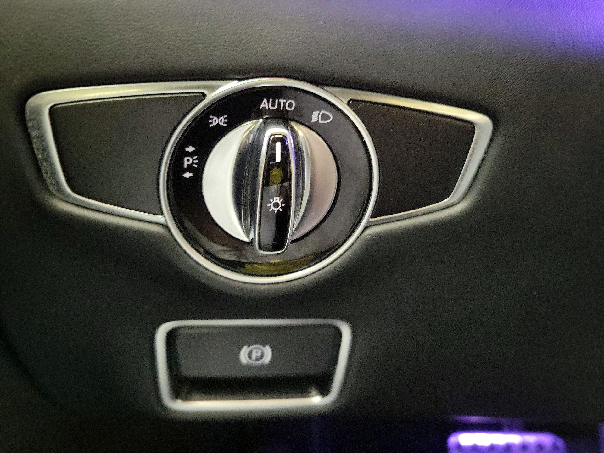 Thumbnail: 2015 Mercedes-Benz S-Class - 13