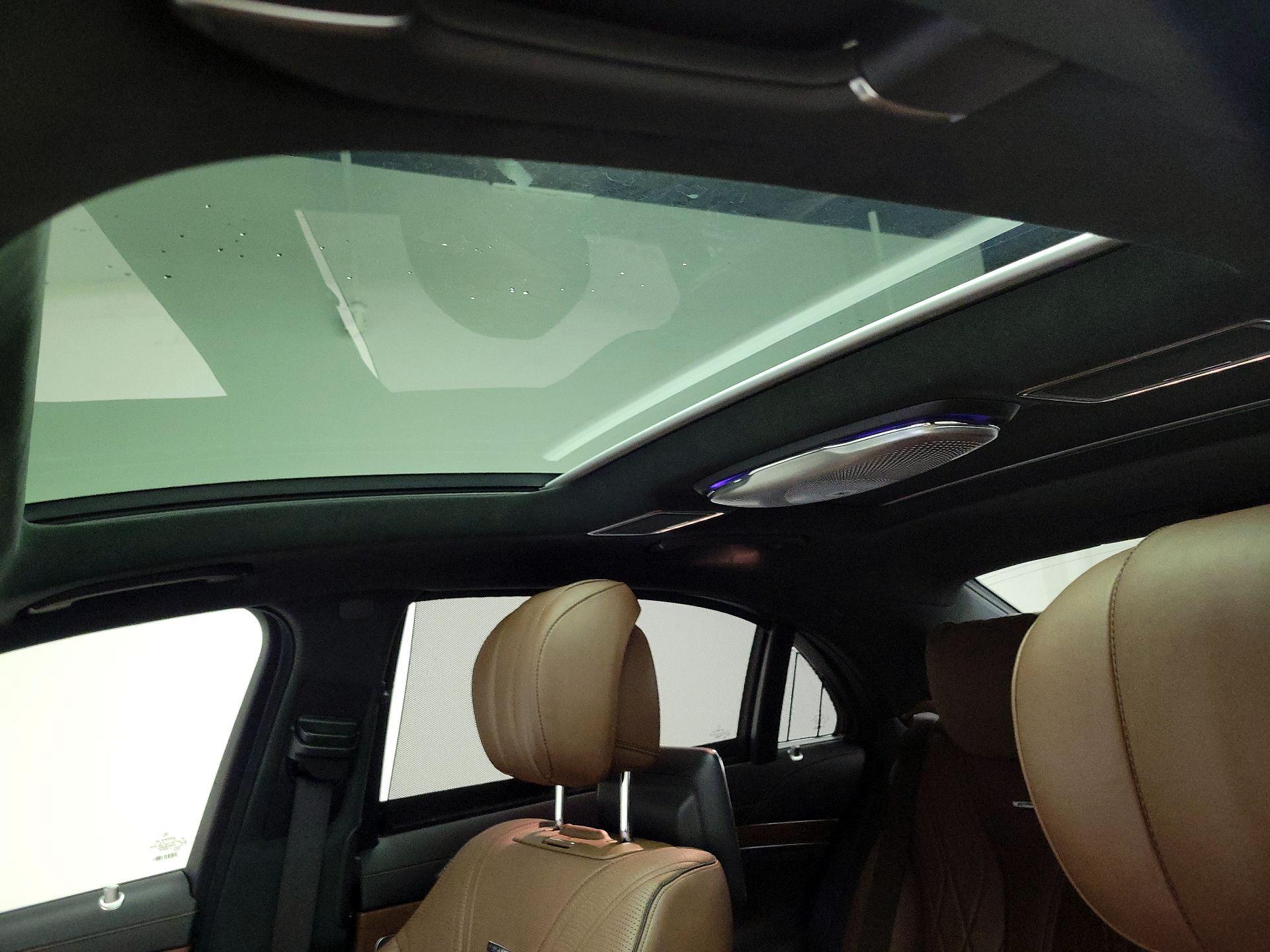 Thumbnail: 2015 Mercedes-Benz S-Class - 20