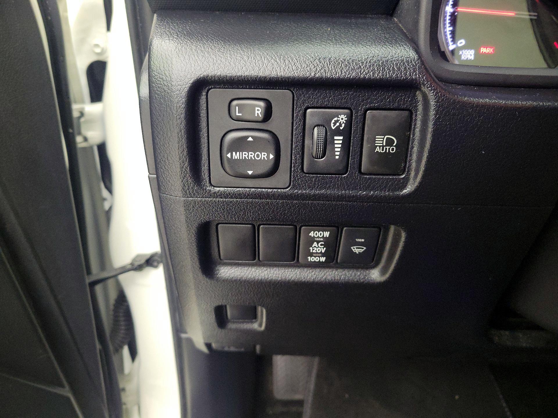 Thumbnail: 2022 Toyota 4Runner - 13