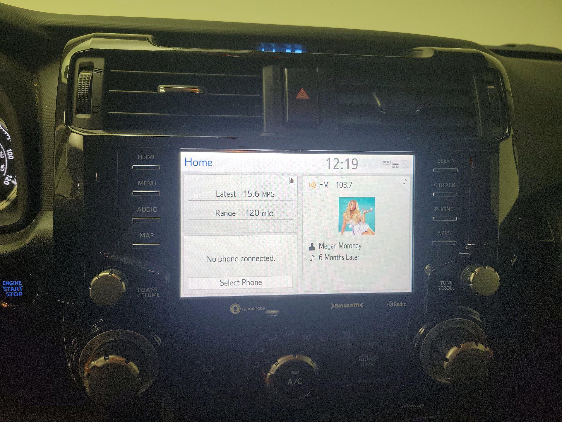 Thumbnail: 2022 Toyota 4Runner - 15