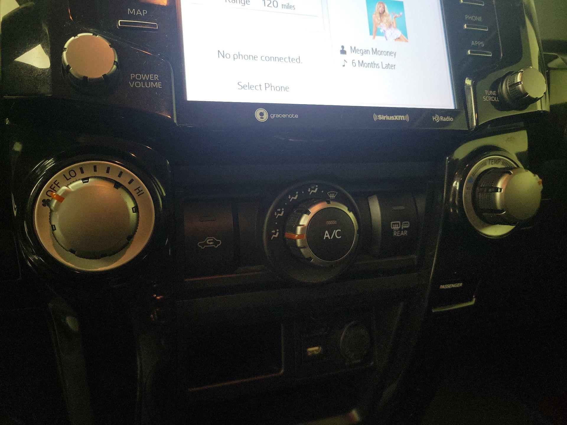 Thumbnail: 2022 Toyota 4Runner - 16