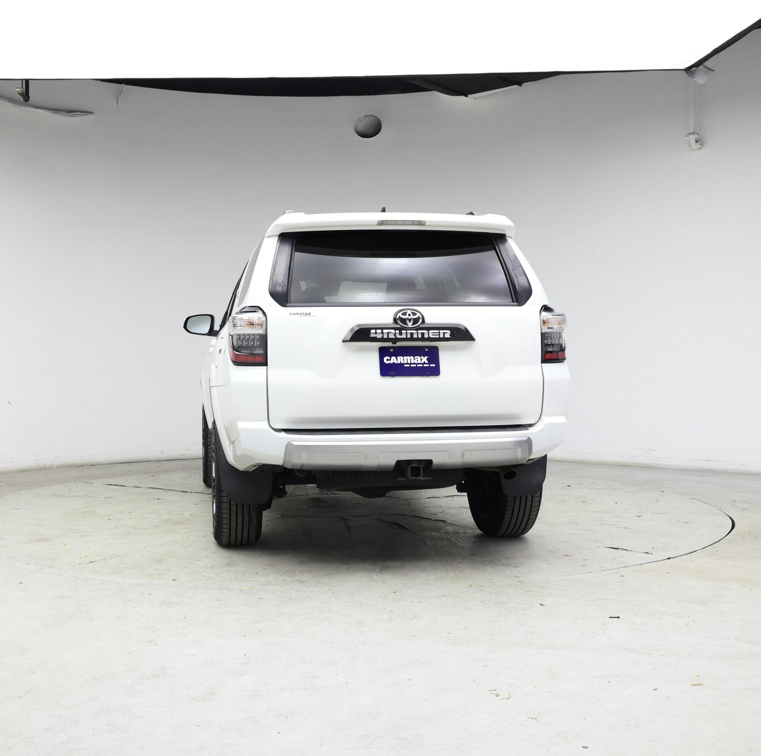 Thumbnail: 2022 Toyota 4Runner - 6