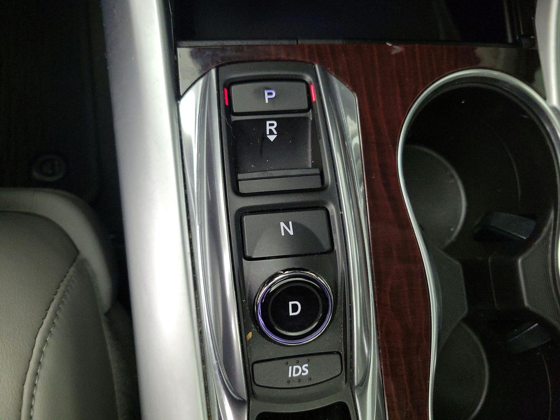 Thumbnail: 2017 Acura TLX - 18