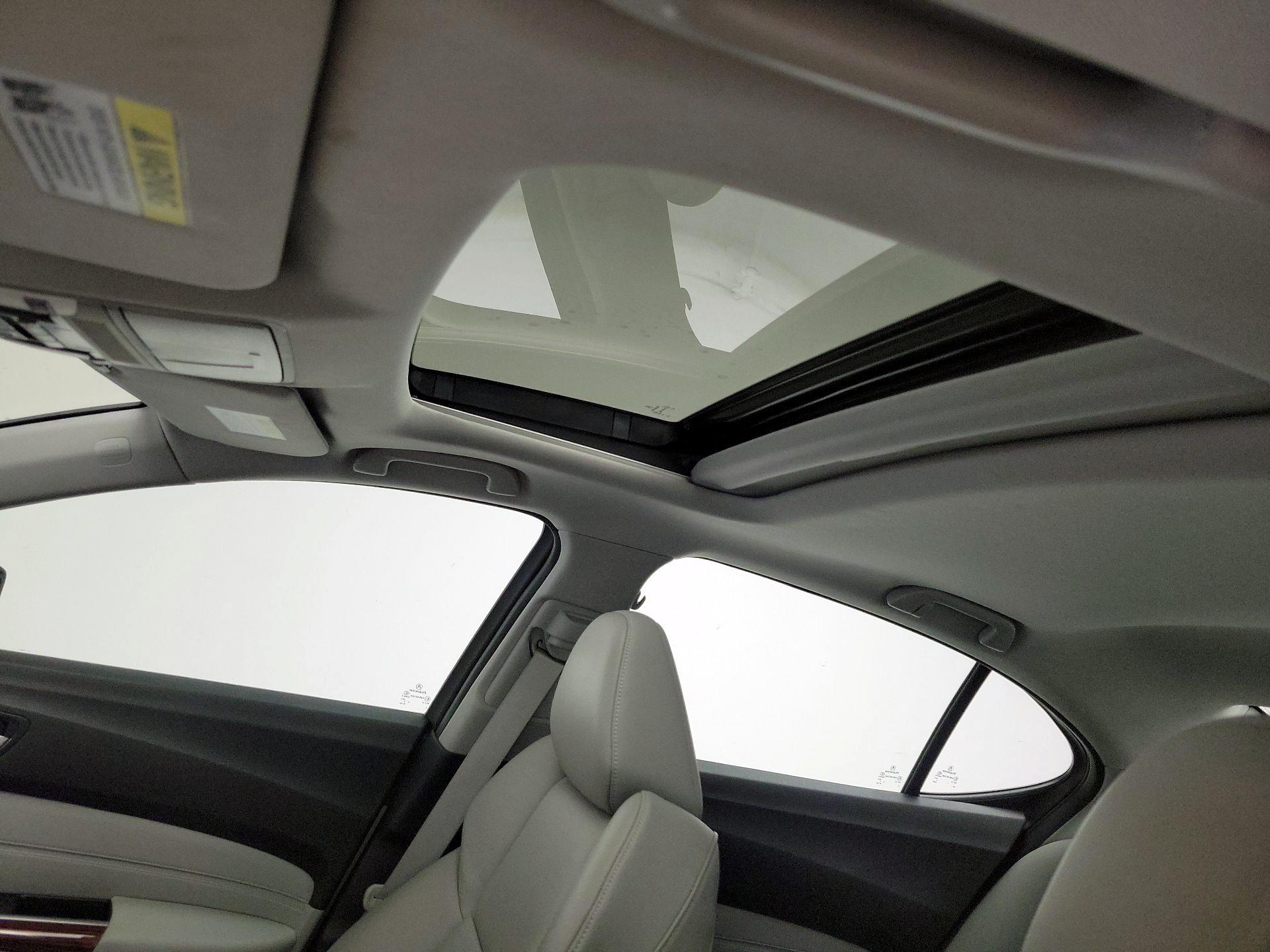 Thumbnail: 2017 Acura TLX - 20