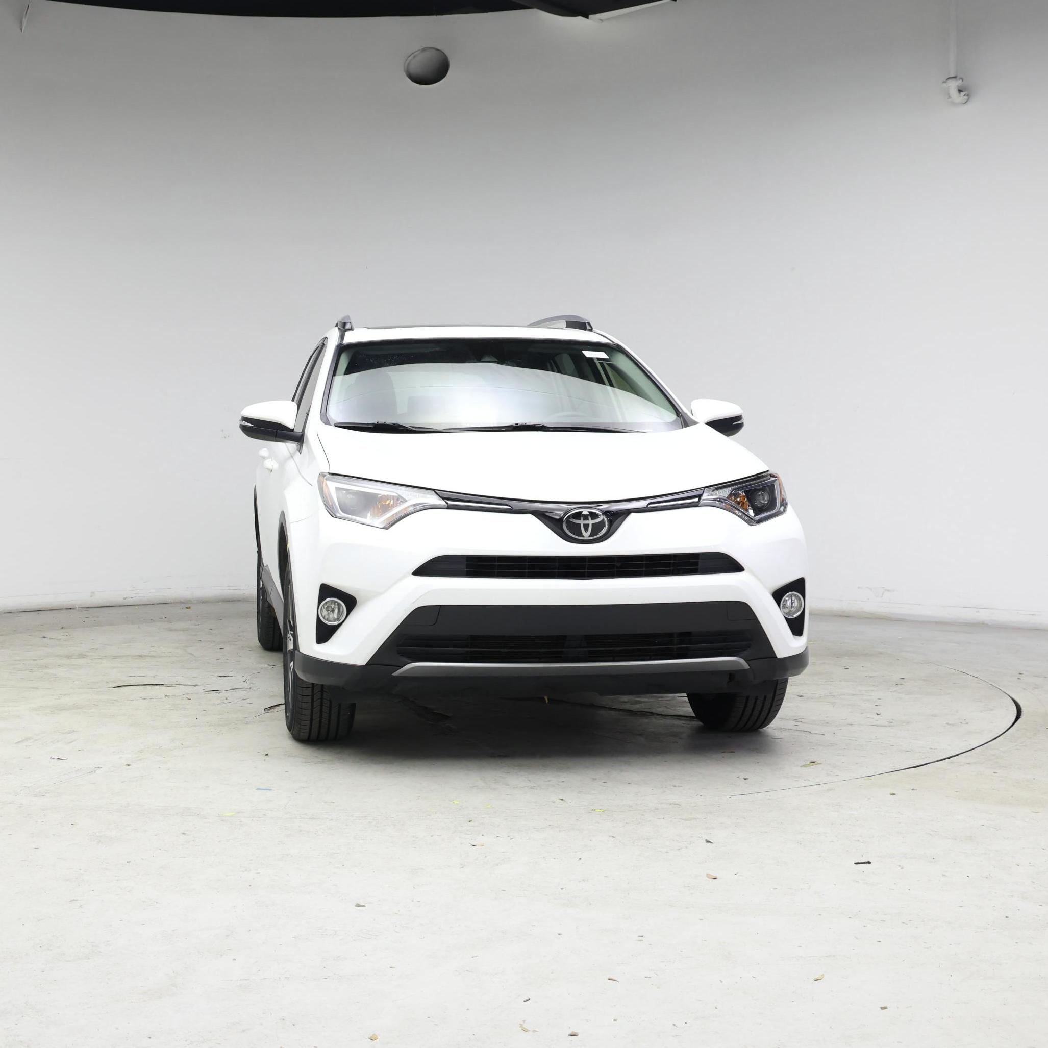 Thumbnail: 2018 Toyota RAV4 - 5