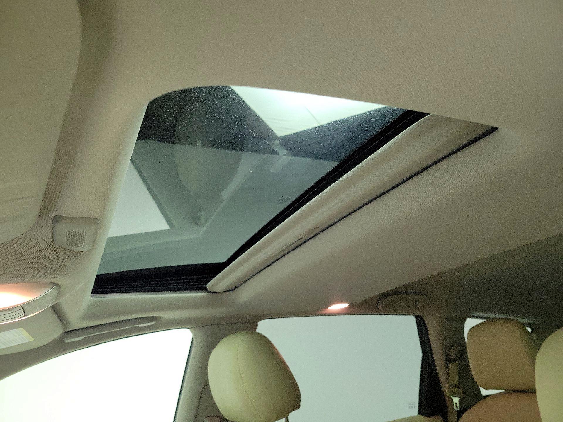 Thumbnail: 2019 INFINITI QX60 - 20