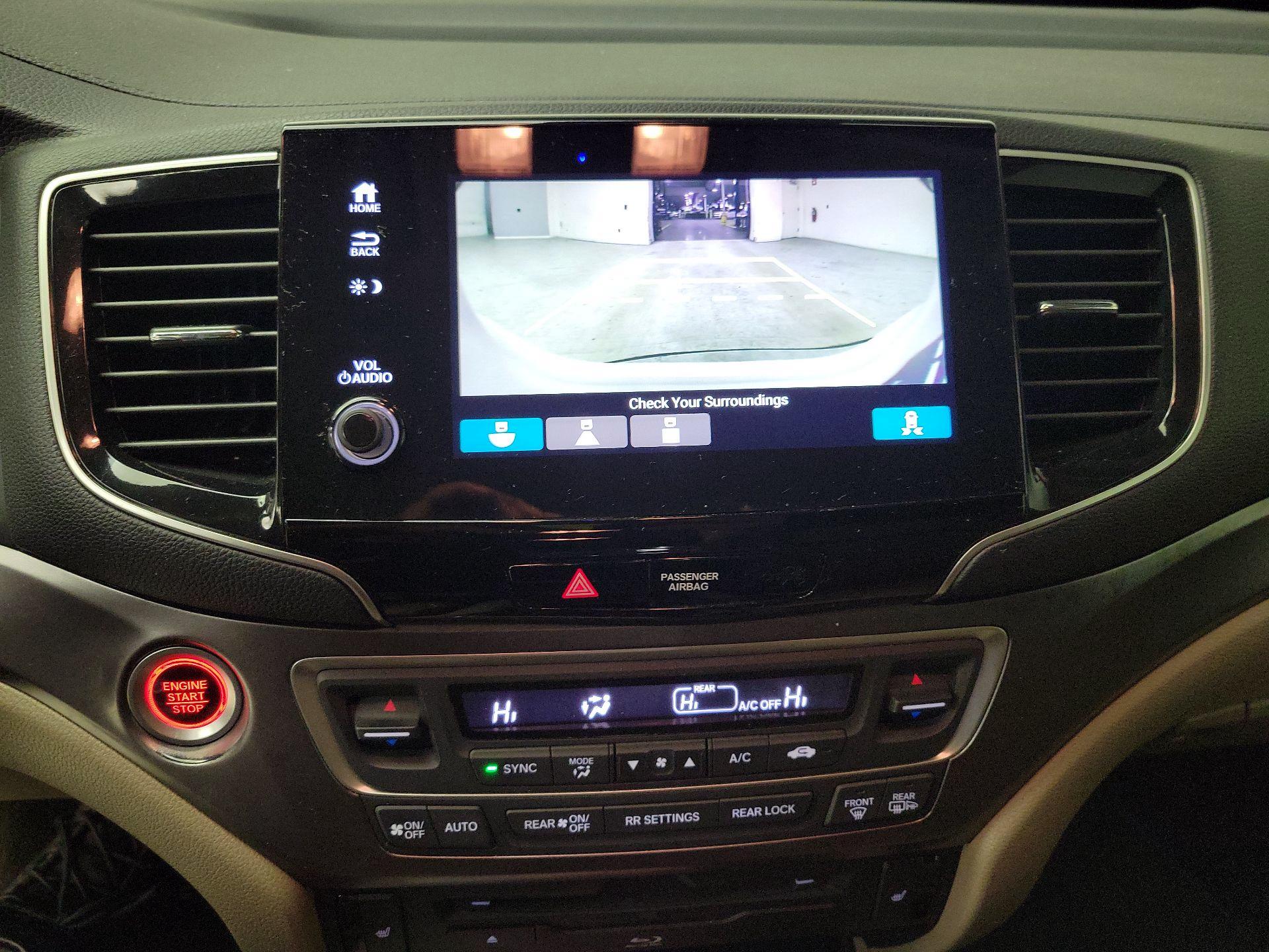 Thumbnail: 2019 Honda Pilot - 15