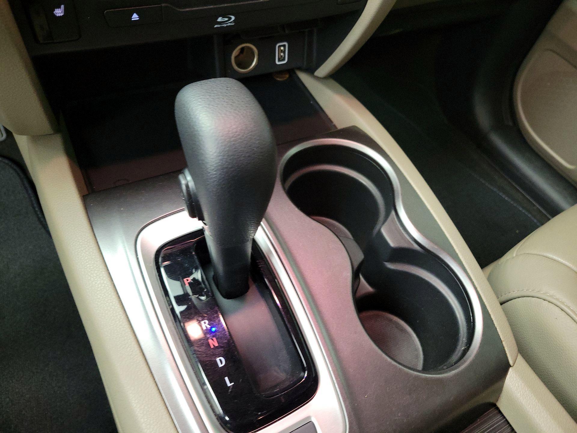 Thumbnail: 2019 Honda Pilot - 18