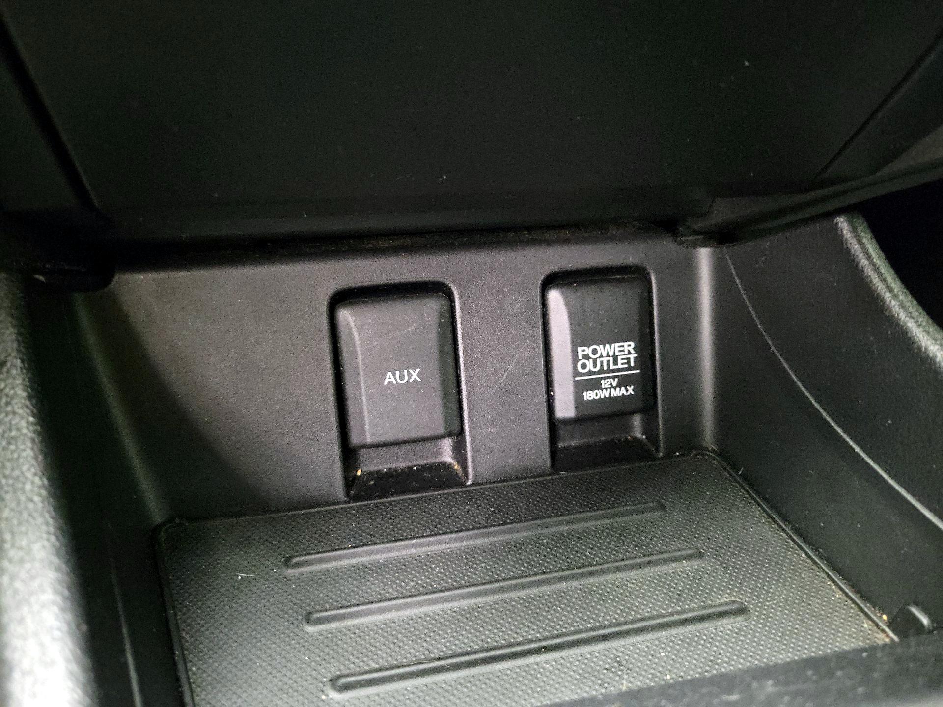 Thumbnail: 2014 Honda Civic - 18