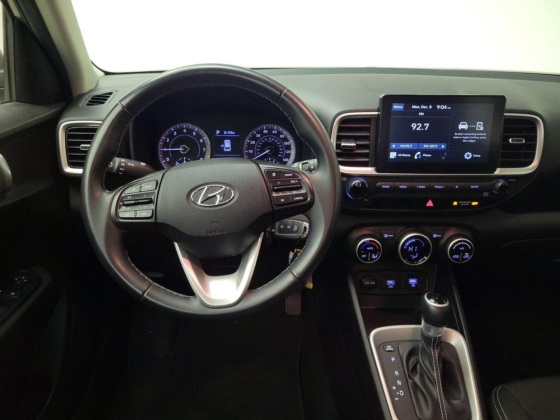 Thumbnail: 2021 Hyundai Venue - 10