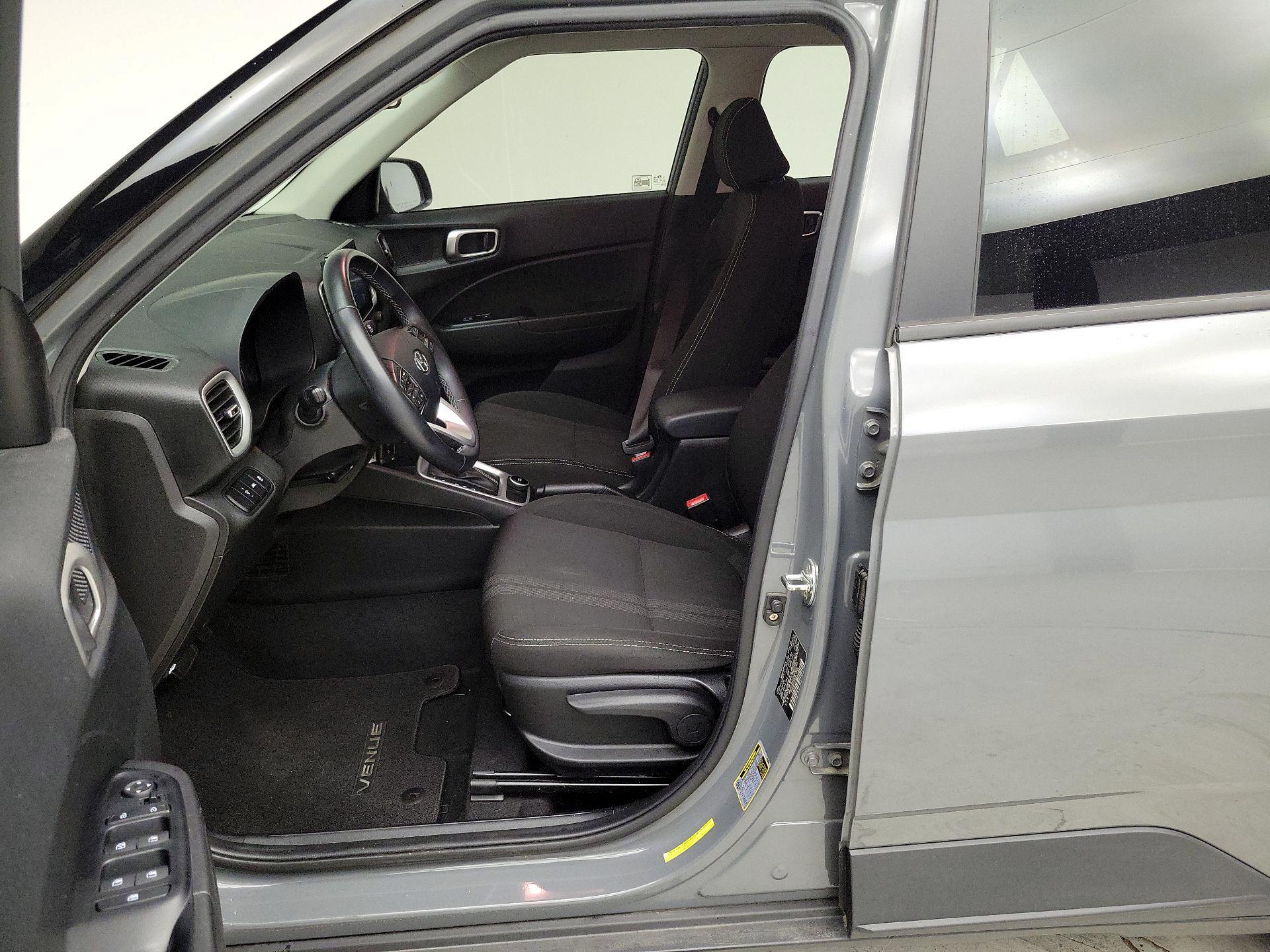 Thumbnail: 2021 Hyundai Venue - 11