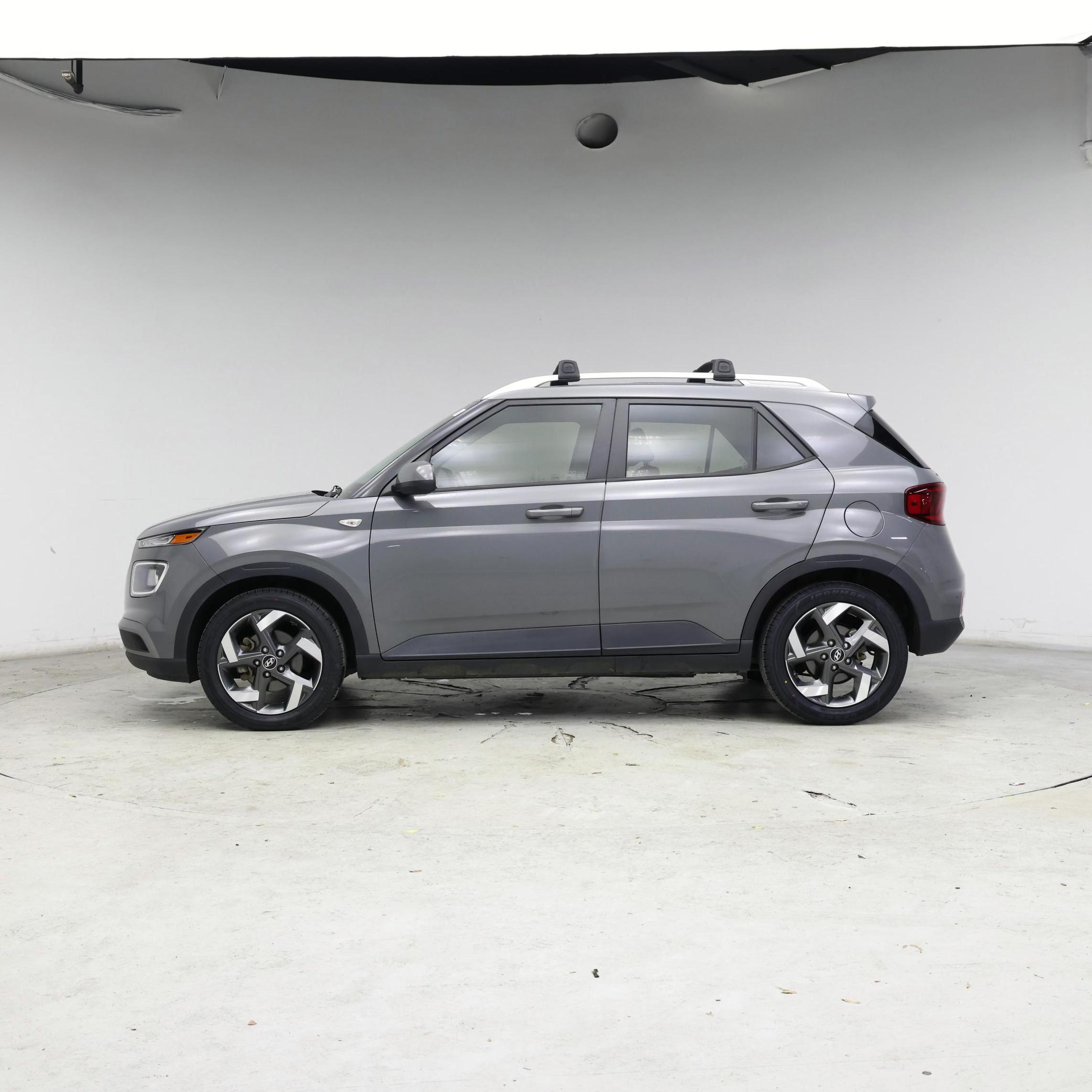 Thumbnail: 2021 Hyundai Venue - 3