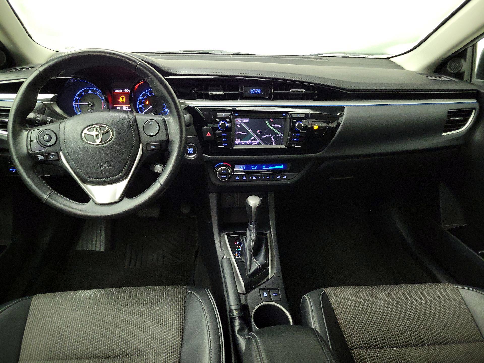 Thumbnail: 2015 Toyota Corolla - 9