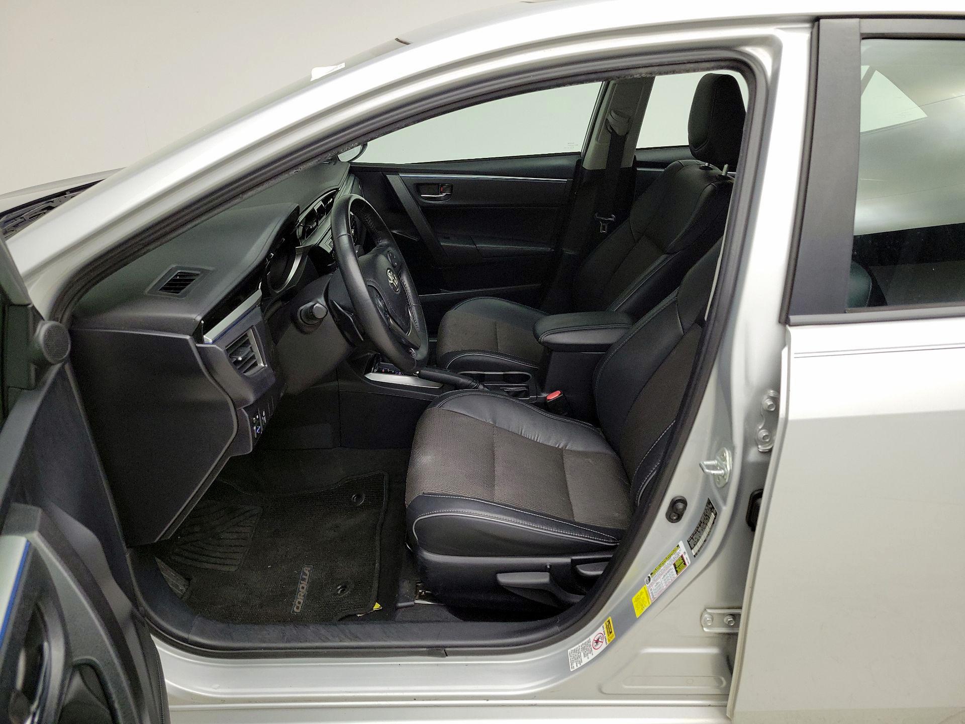 Thumbnail: 2015 Toyota Corolla - 11