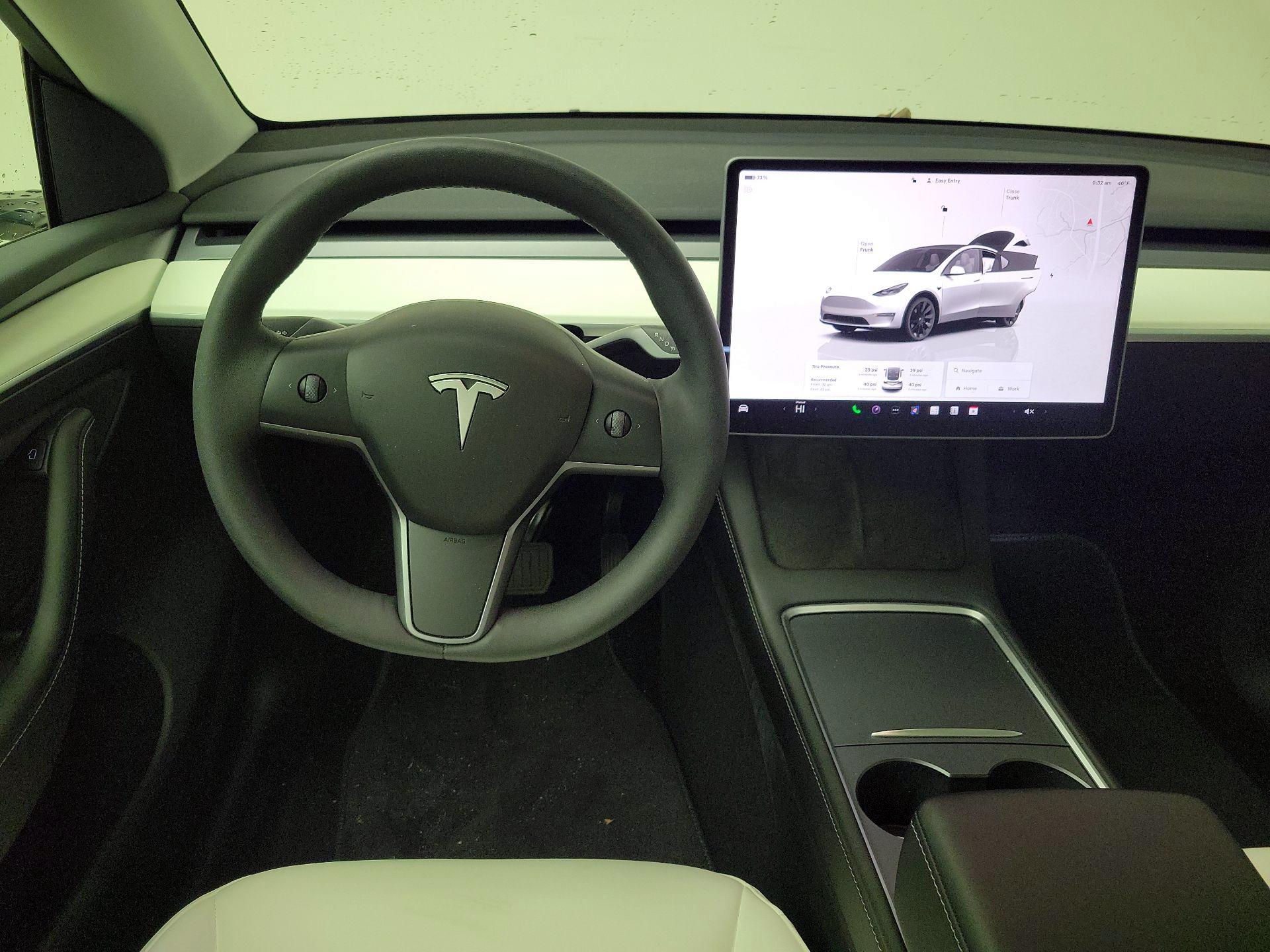 Thumbnail: 2023 Tesla Model Y - 10