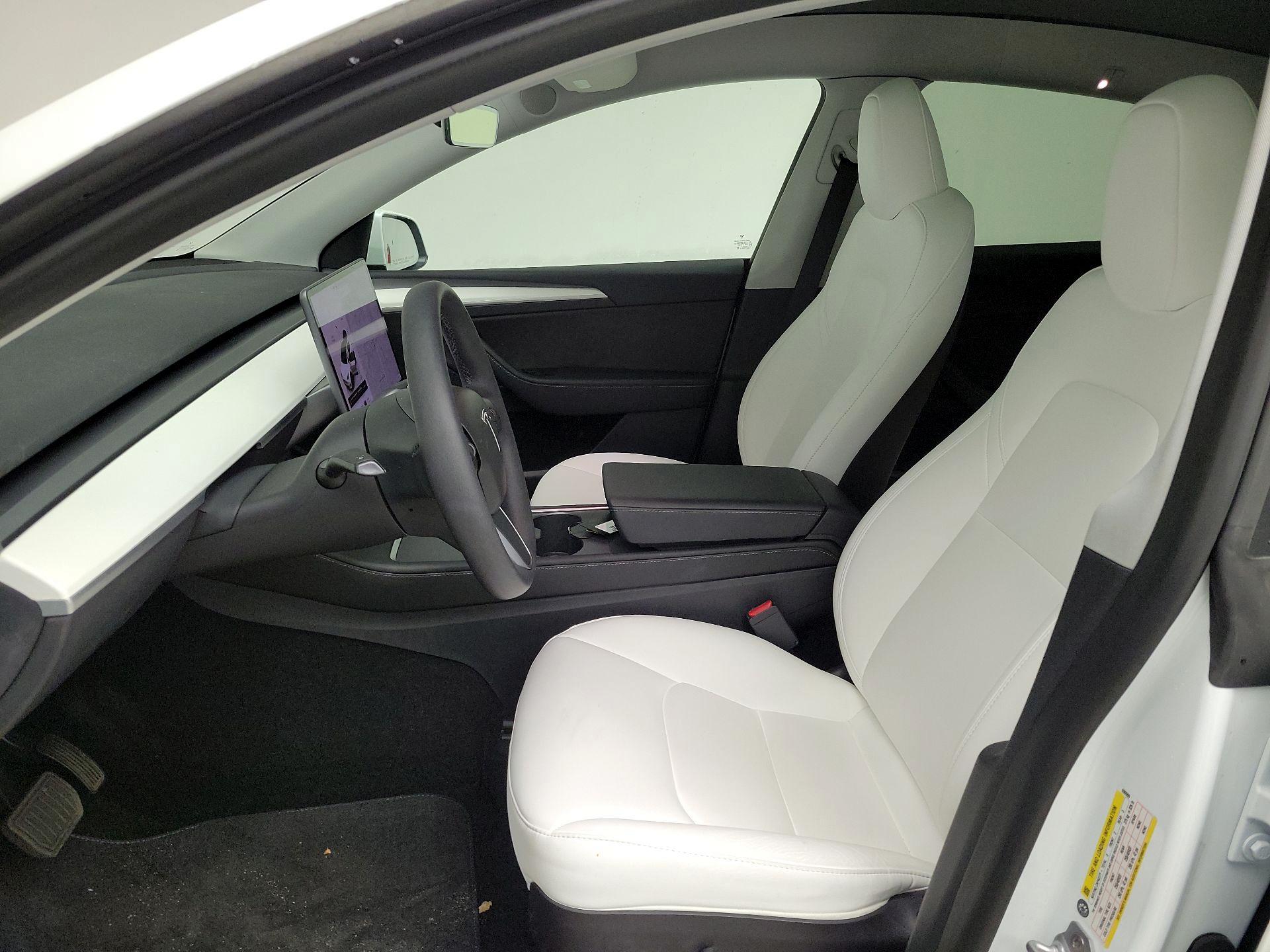 Thumbnail: 2023 Tesla Model Y - 11