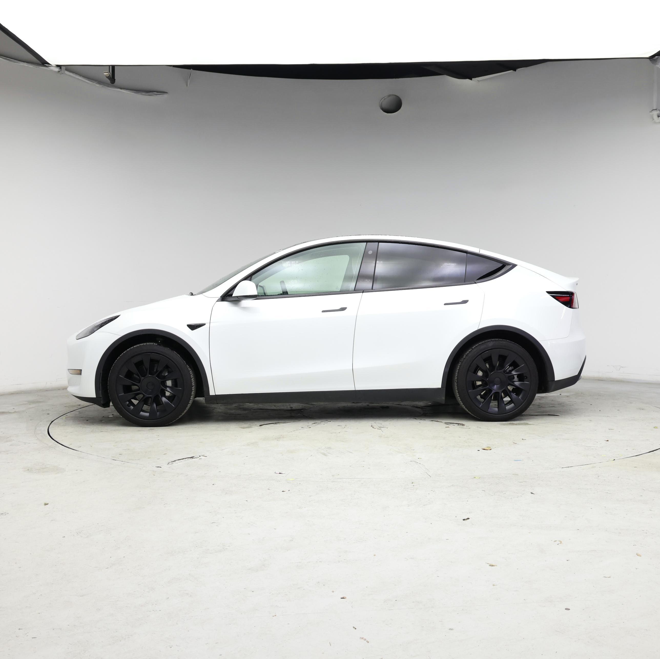 Thumbnail: 2023 Tesla Model Y - 3