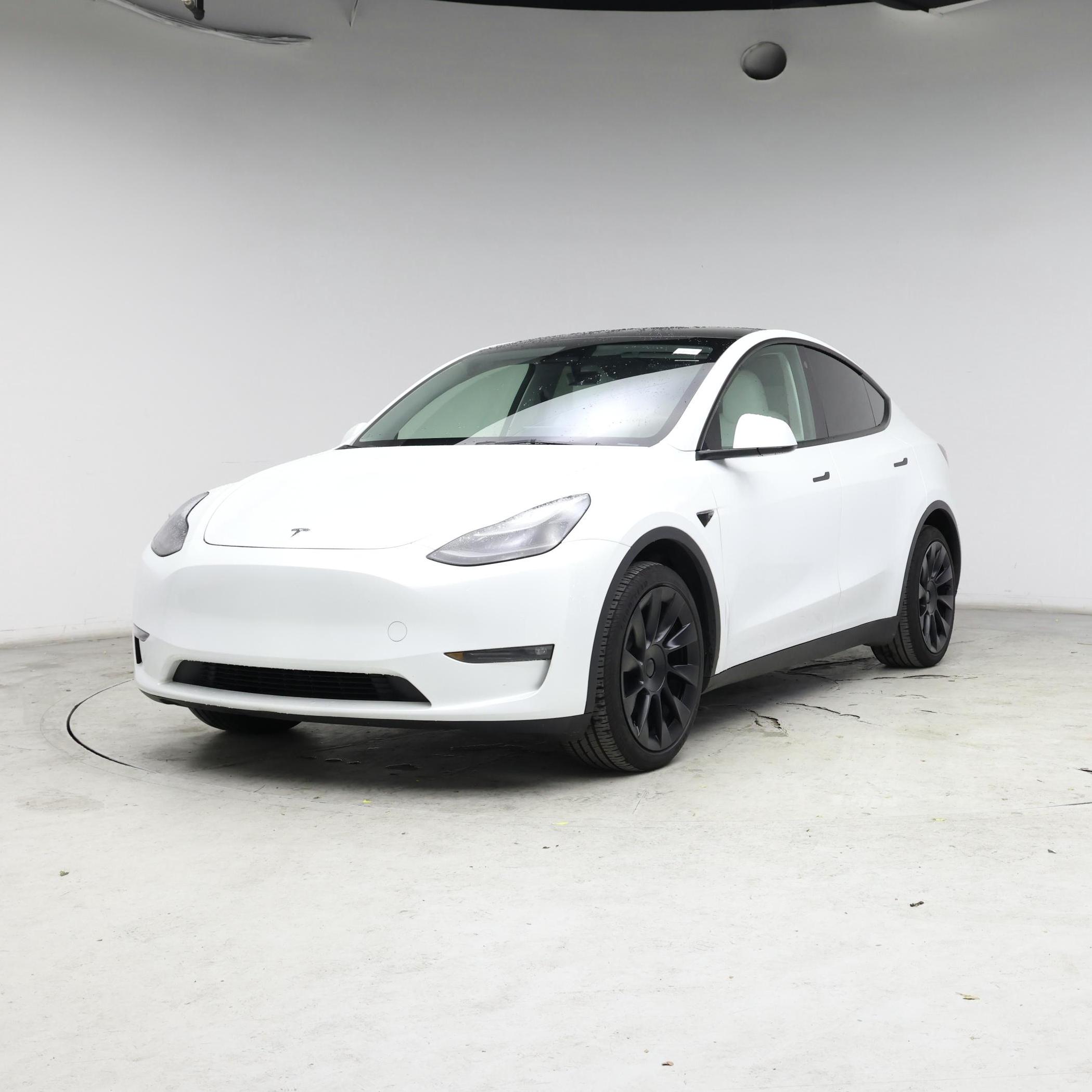 Thumbnail: 2023 Tesla Model Y - 4