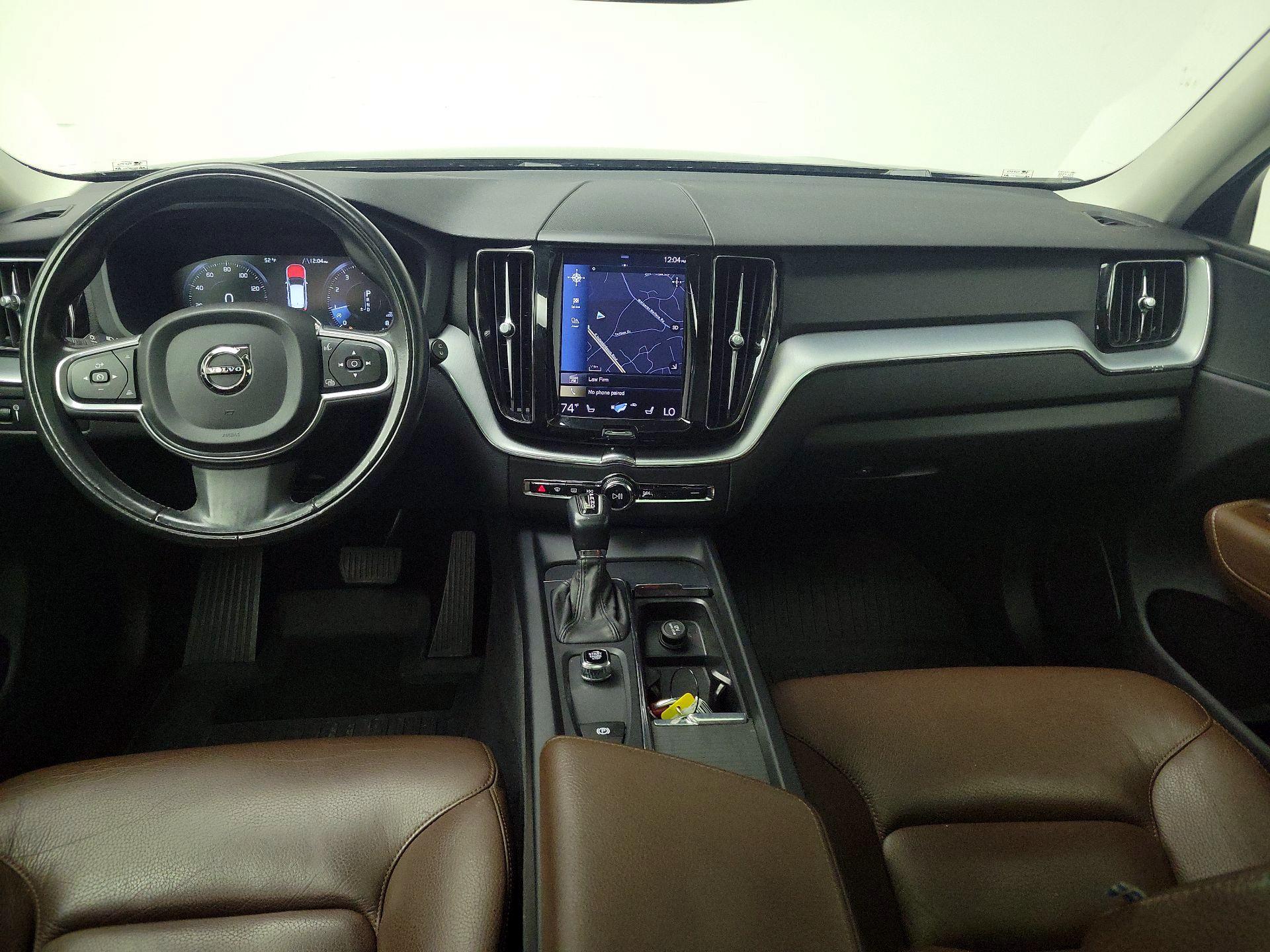 Thumbnail: 2018 Volvo XC60 - 9