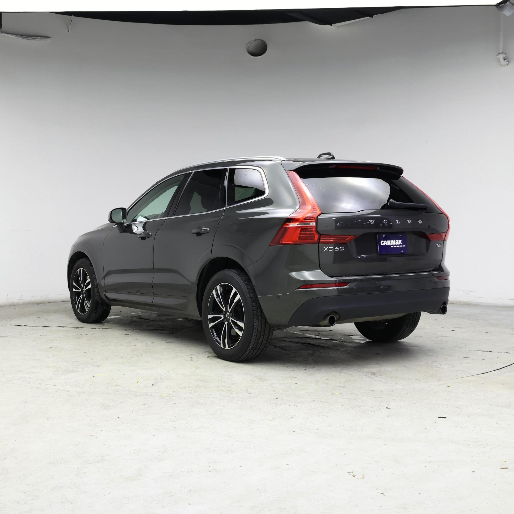 Thumbnail: 2018 Volvo XC60 - 2