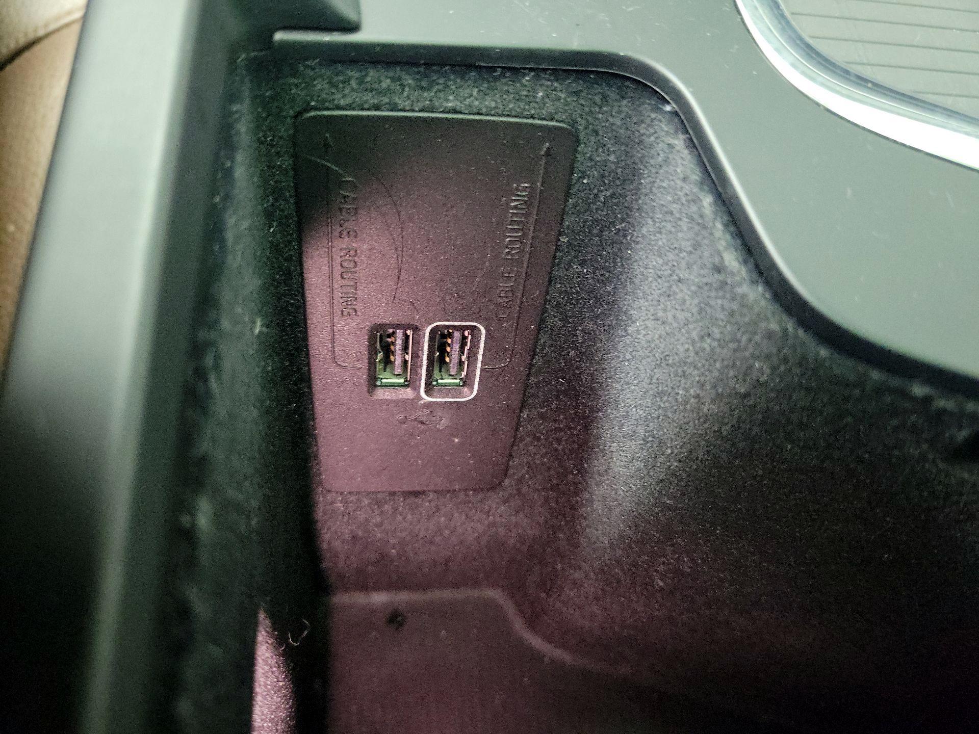 Thumbnail: 2018 Volvo XC60 - 19