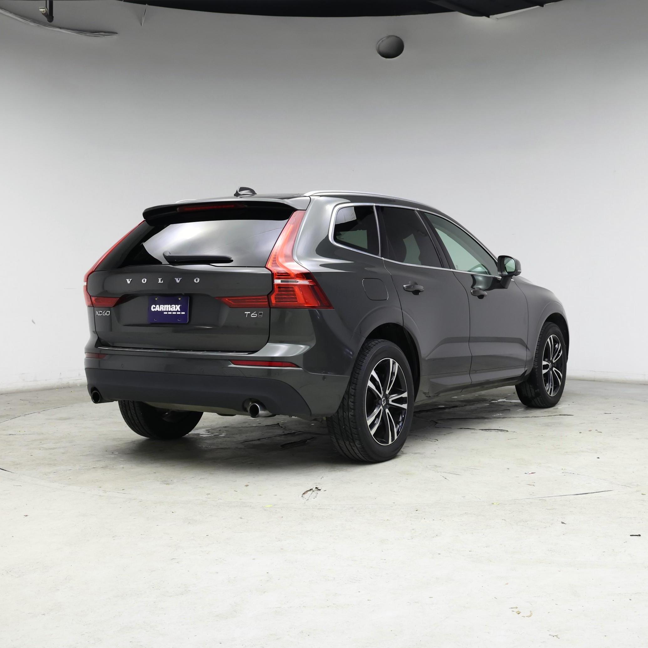 Thumbnail: 2018 Volvo XC60 - 8