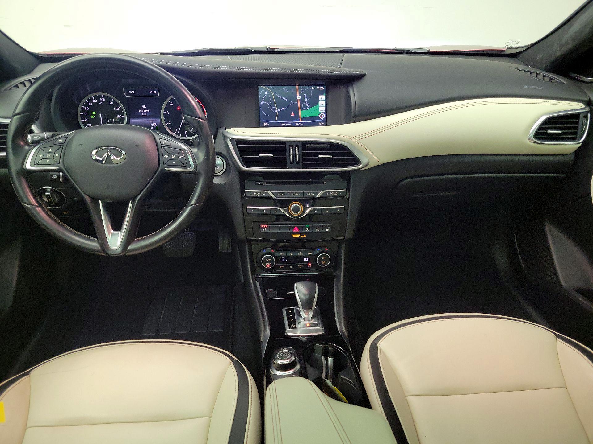 Thumbnail: 2017 INFINITI QX30 - 9