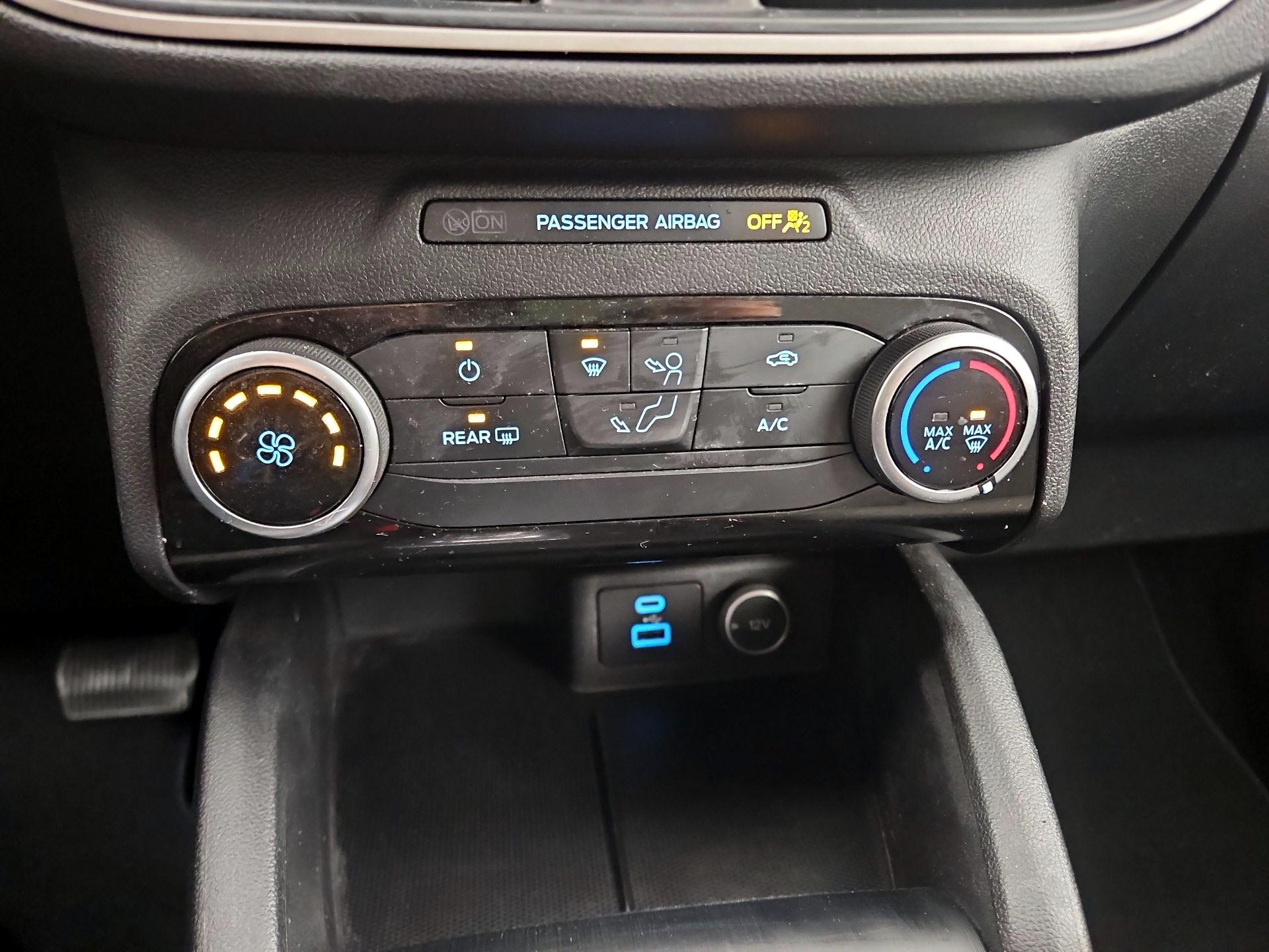 Thumbnail: 2021 Ford Escape - 16