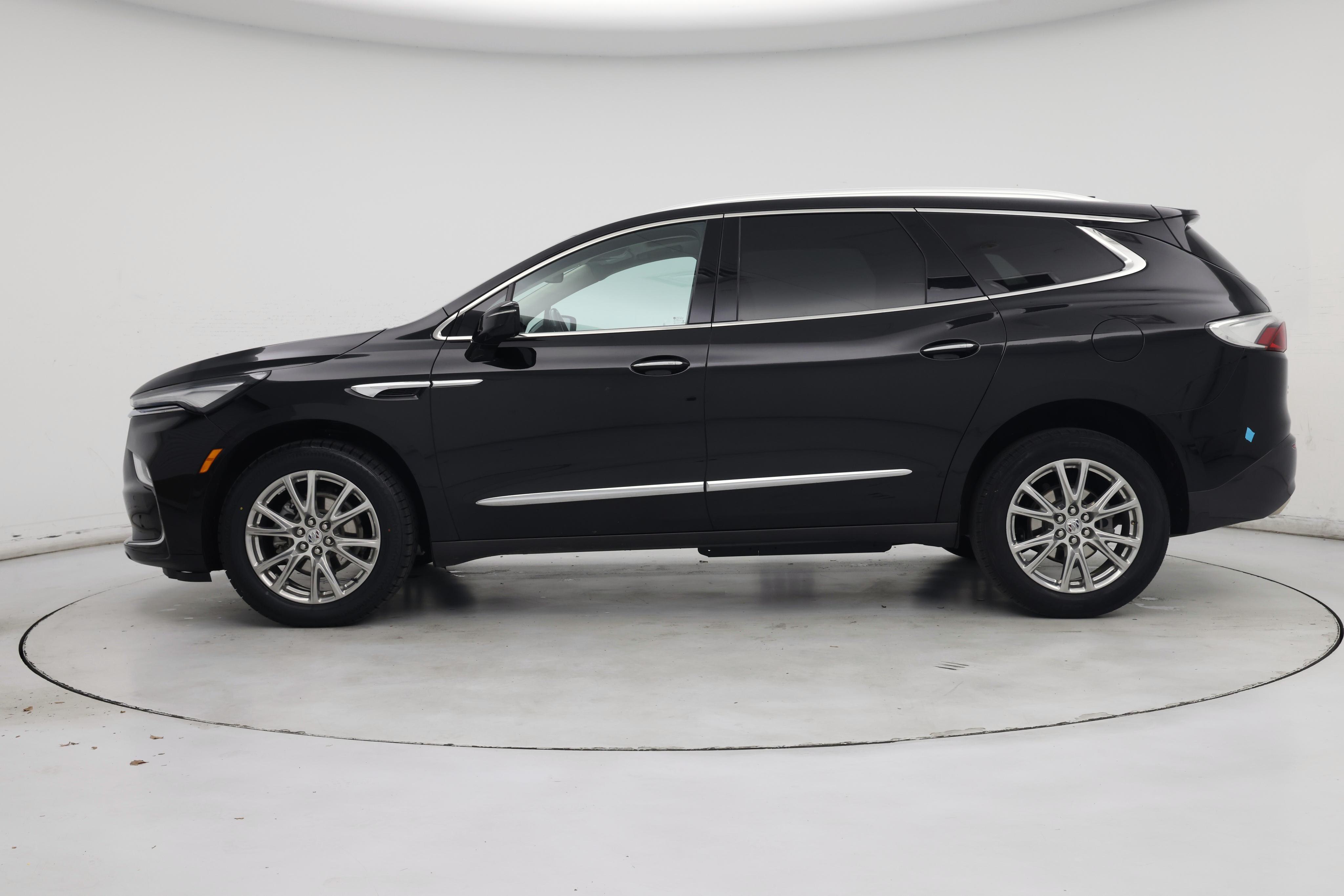 Thumbnail: 2023 Buick Enclave - 3