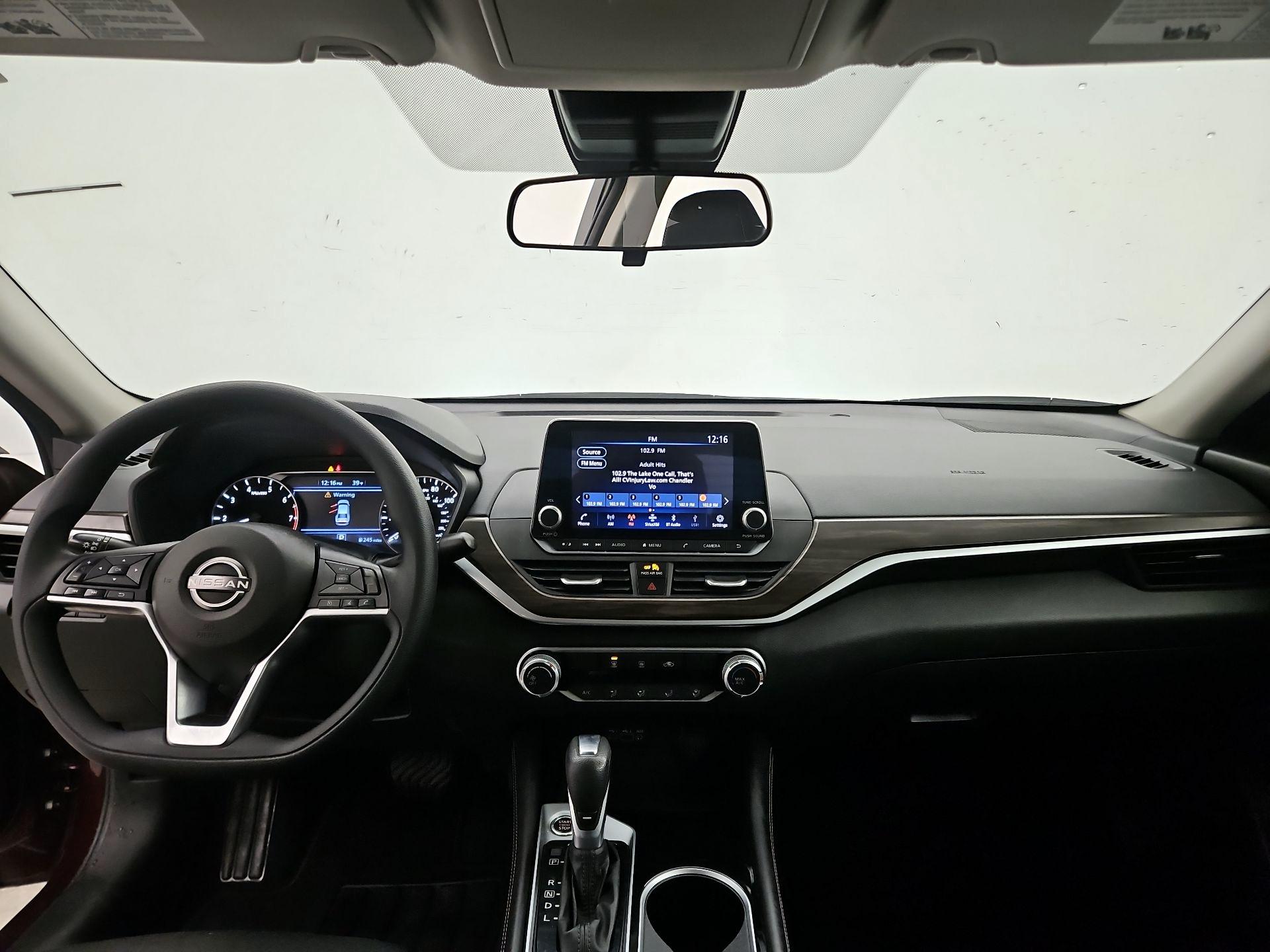 Thumbnail: 2023 Nissan Altima - 9