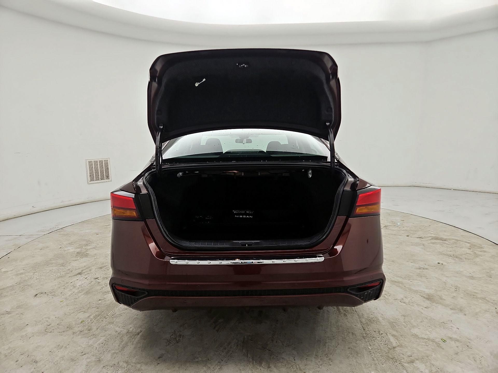 Thumbnail: 2023 Nissan Altima - 20