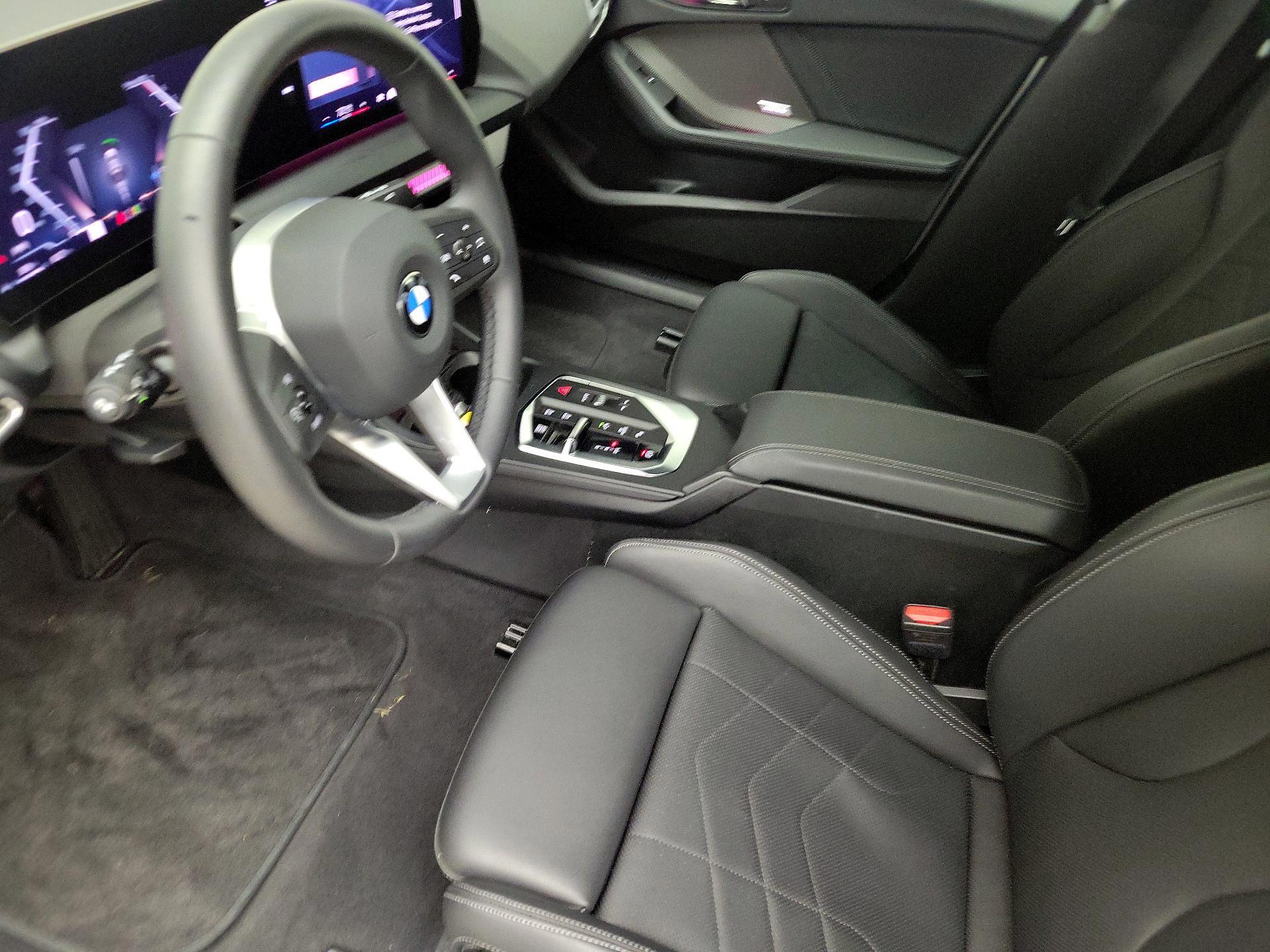 Thumbnail: 2025 BMW 2 Series - 11